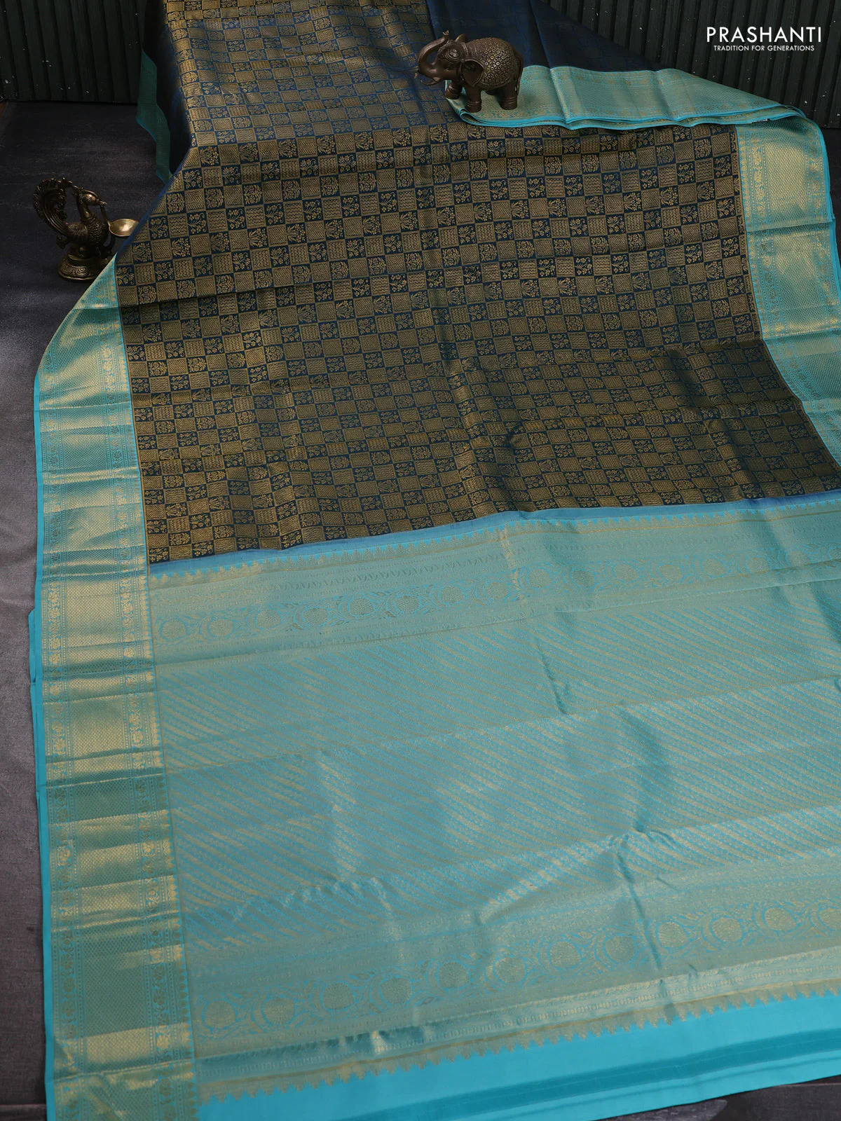 Pure kanchipuram silk saree peacock green and teal blue with allover zari woven brocade weaves and rich zari woven border - Image 2