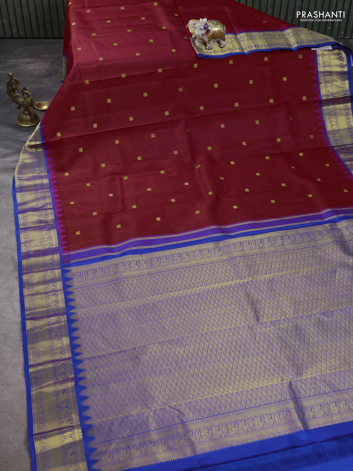 Pure kanchipuram silk saree pink and blue with annam zari woven buttas and temple design zari woven border - Image 2