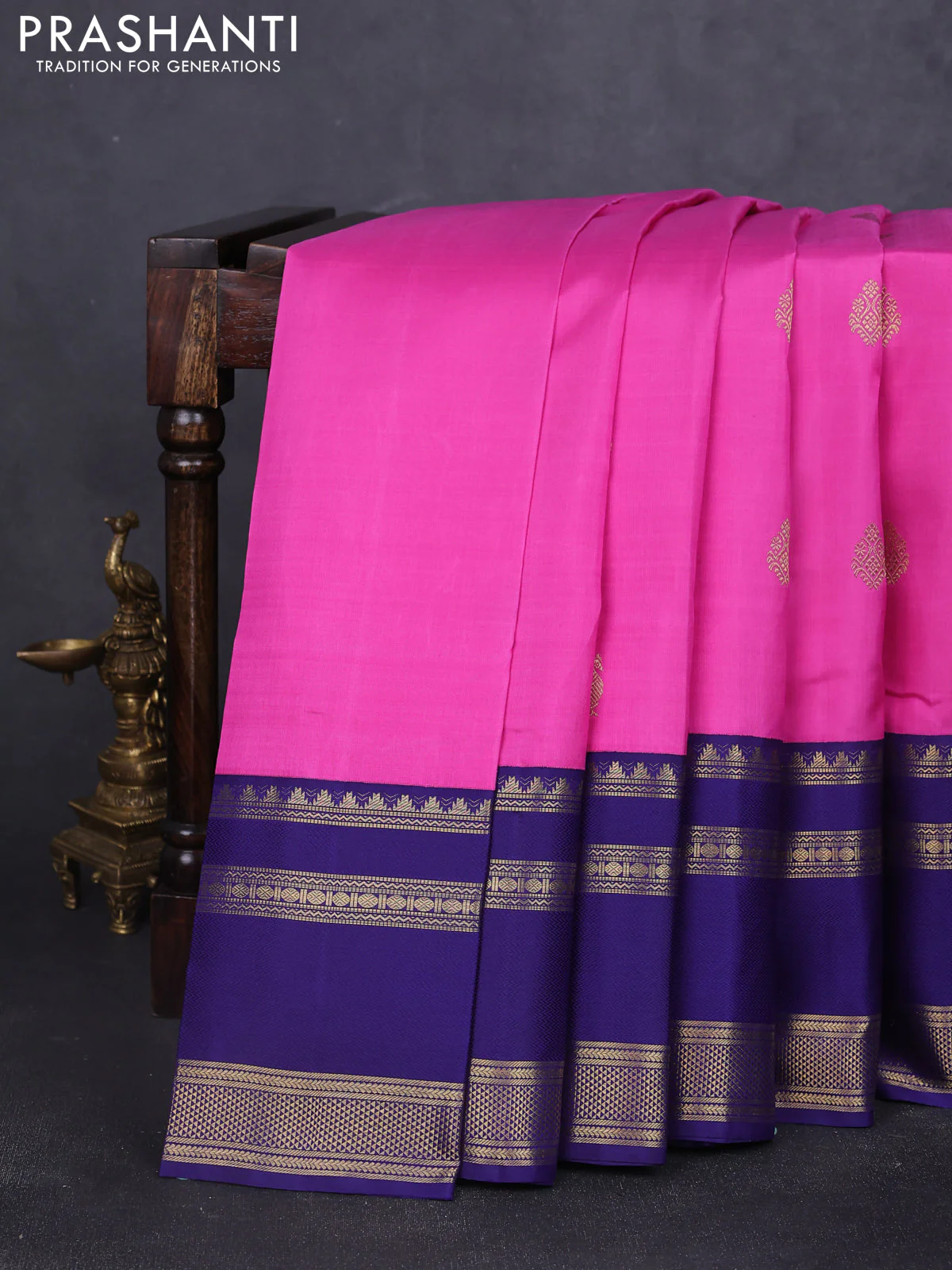 Pure kanchipuram silk saree pink and blue with zari woven buttas and long rettapet zari woven korvai border - Image 2