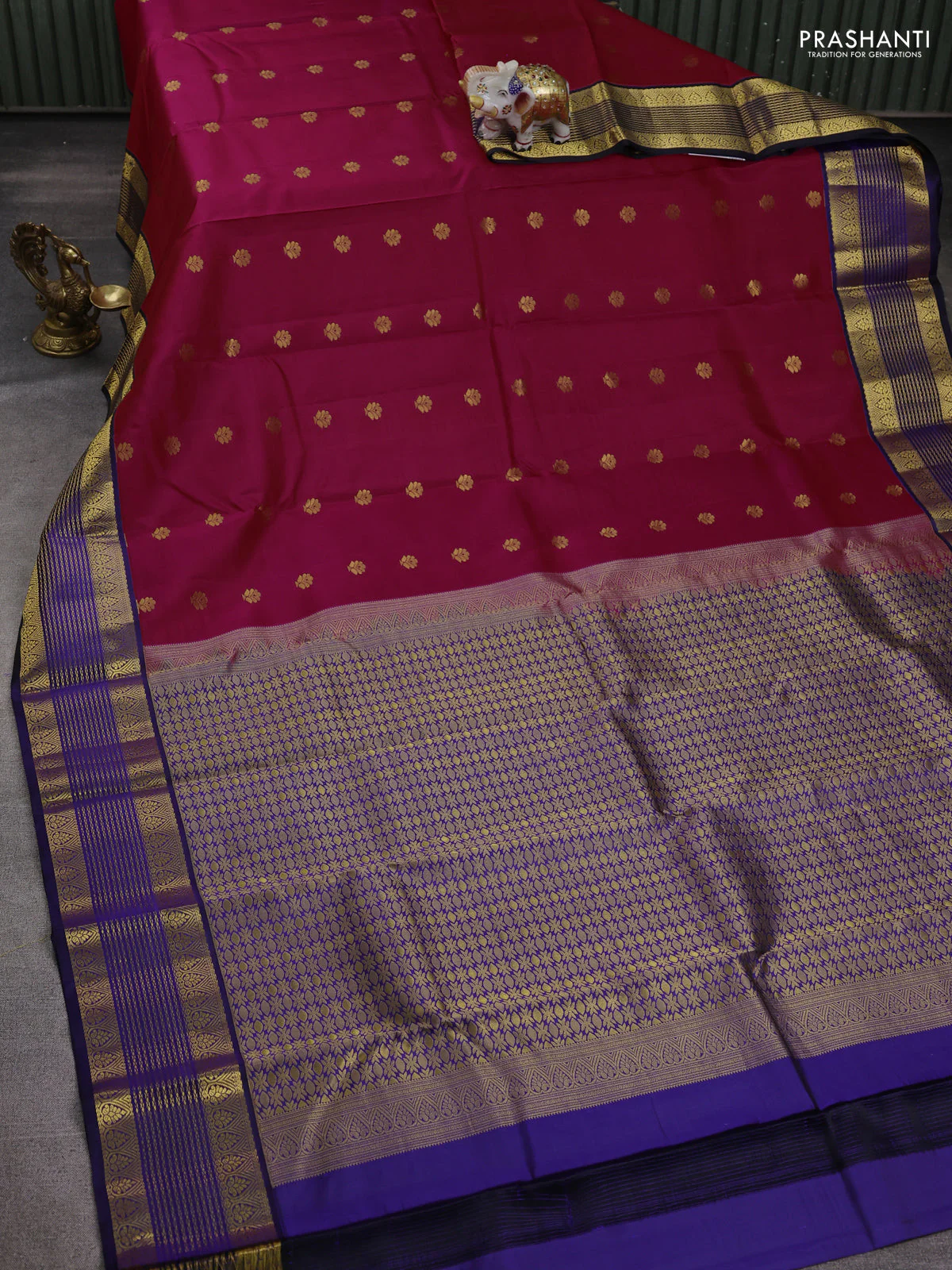 Pure kanchipuram silk saree pink and blue with zari woven buttas and rich zari woven korvai border - Image 2