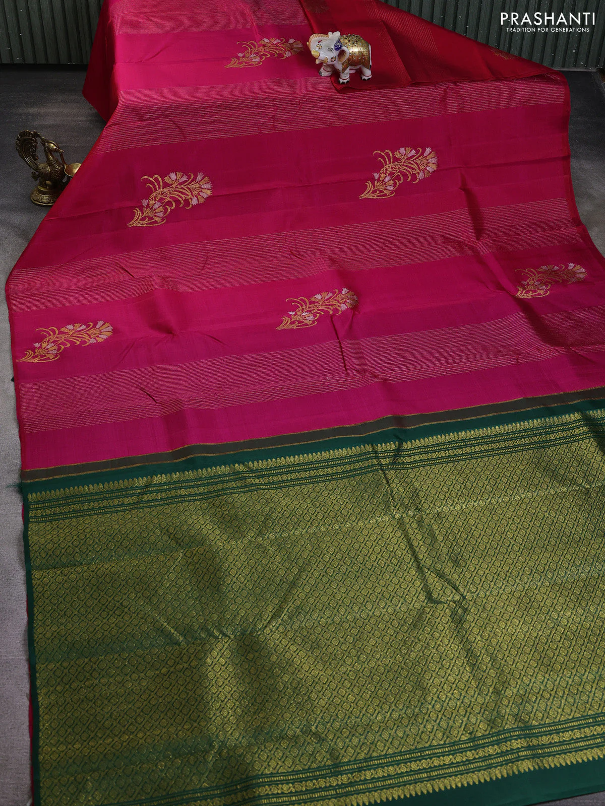 Pure kanchipuram silk saree pink and dark green with allover zari weaves & buttas in borderless style - Image 2
