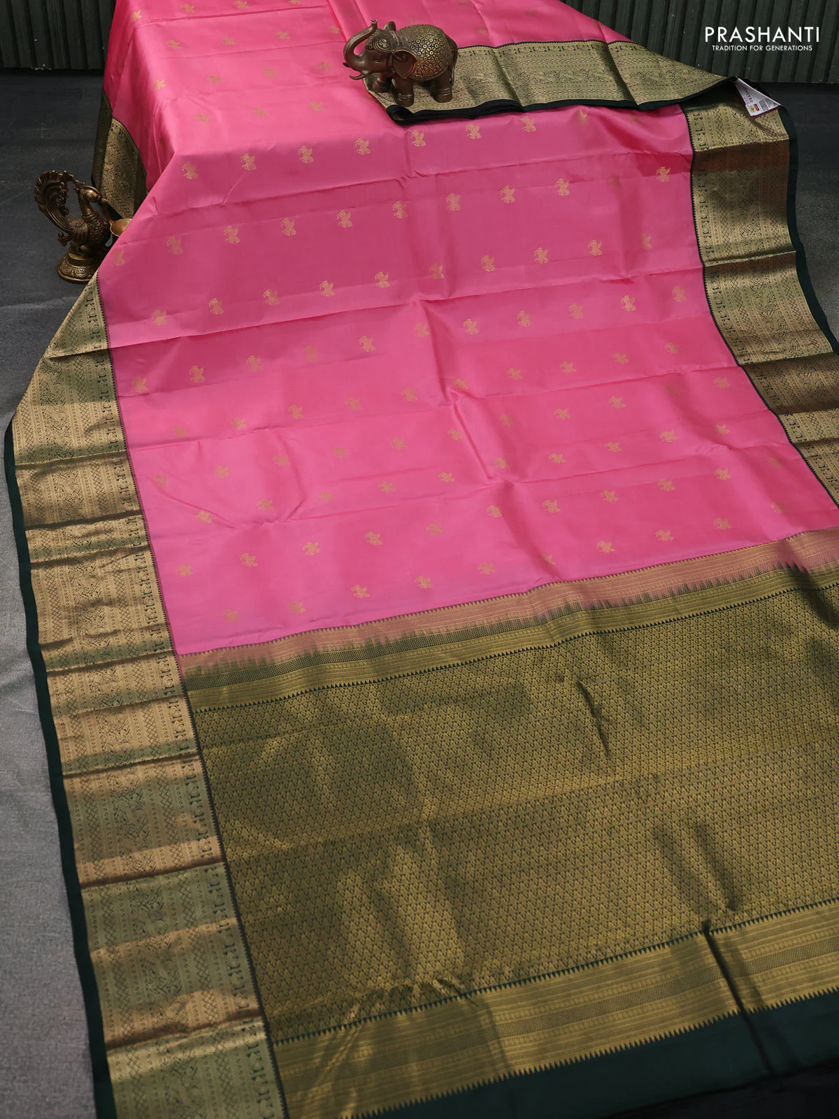Pure kanchipuram silk saree pink and dark green with zari woven buttas and zari woven korvai border - Image 2