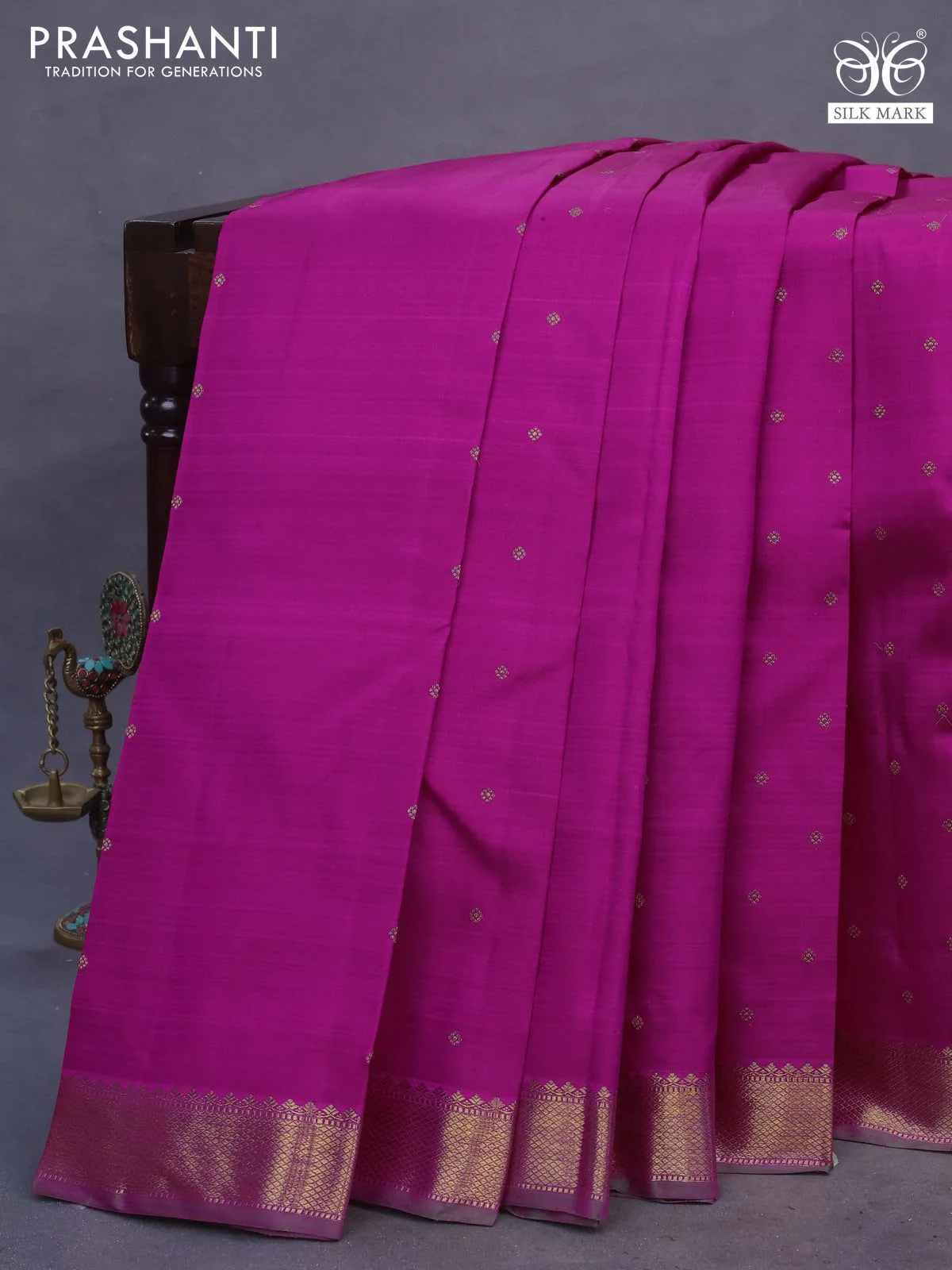 Pure kanchipuram silk saree pink and dual shade of green with zari woven buttas and zari woven border - Image 2