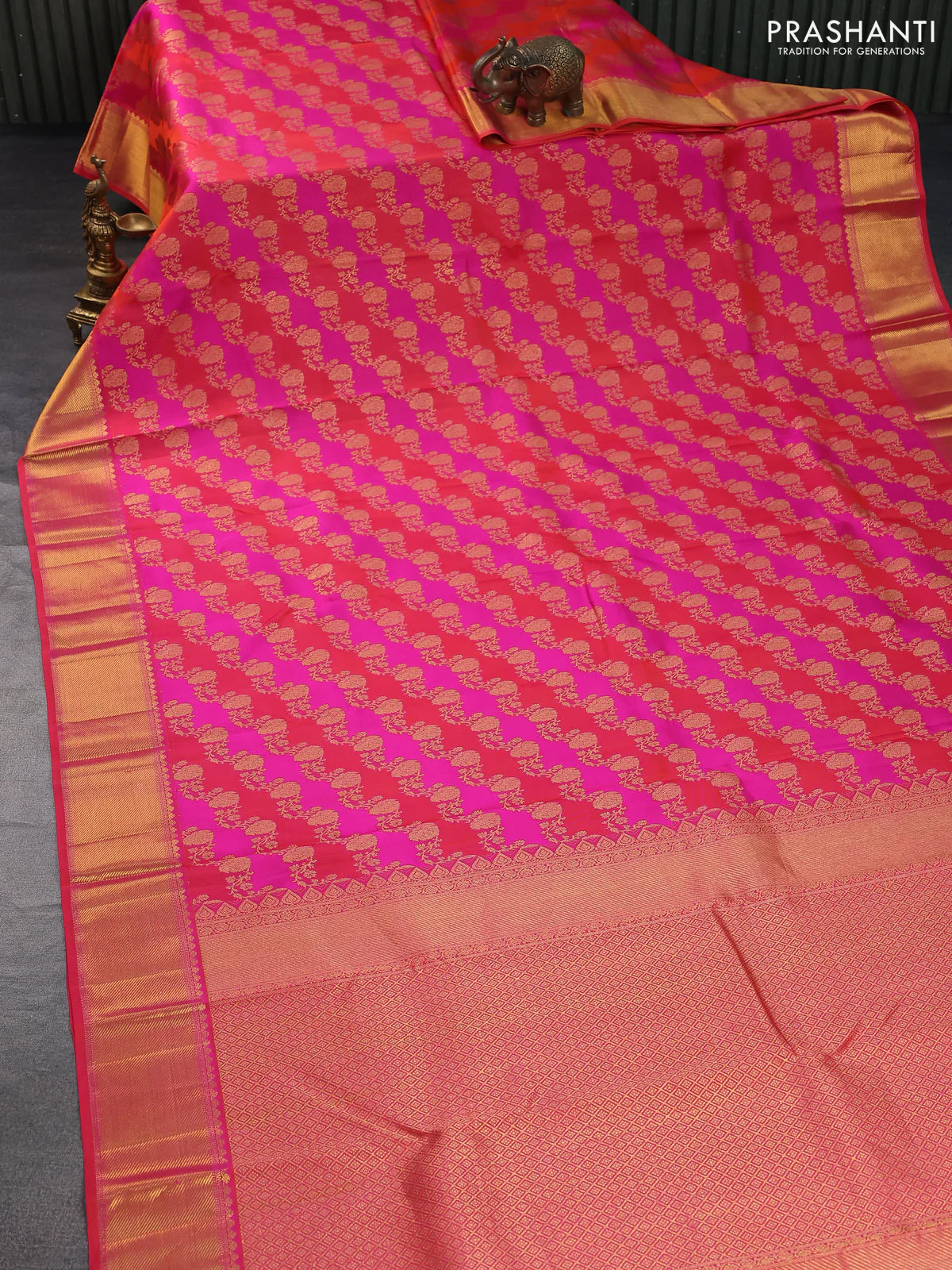 Pure kanchipuram silk saree pink and orange with allover zari woven stripes pattern and zari woven border - Image 8