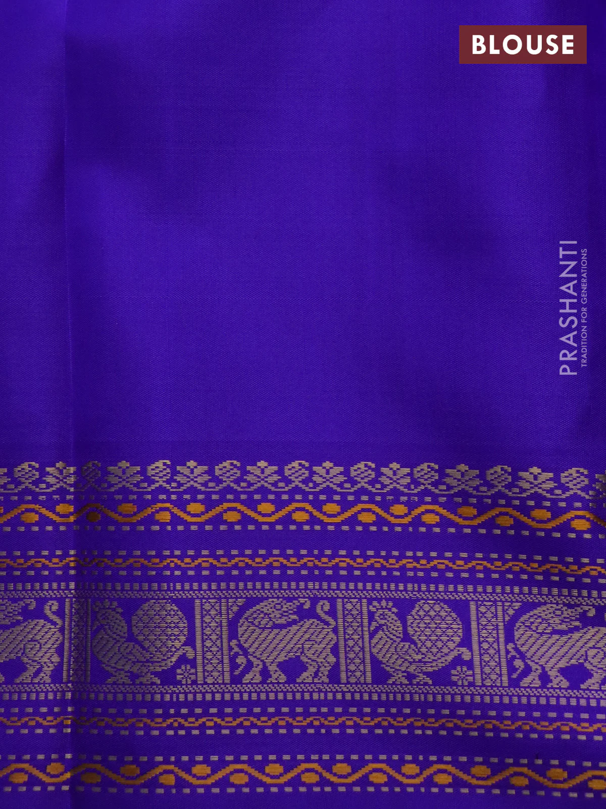 Pure kanchipuram silk saree pink and royal blue with thread woven buttas and temple design thread woven border - Image 4