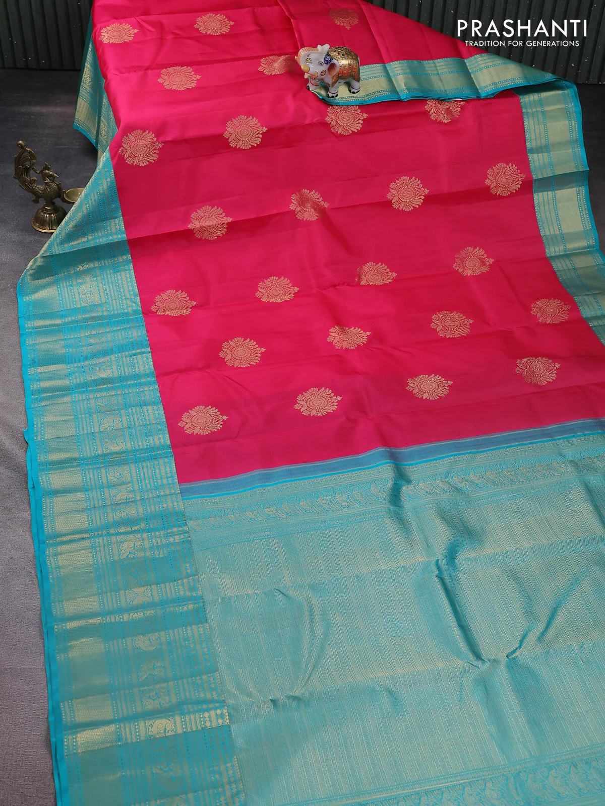 Pure kanchipuram silk saree pink and teal blue with zari woven buttas and long zari woven korvai border - Image 2
