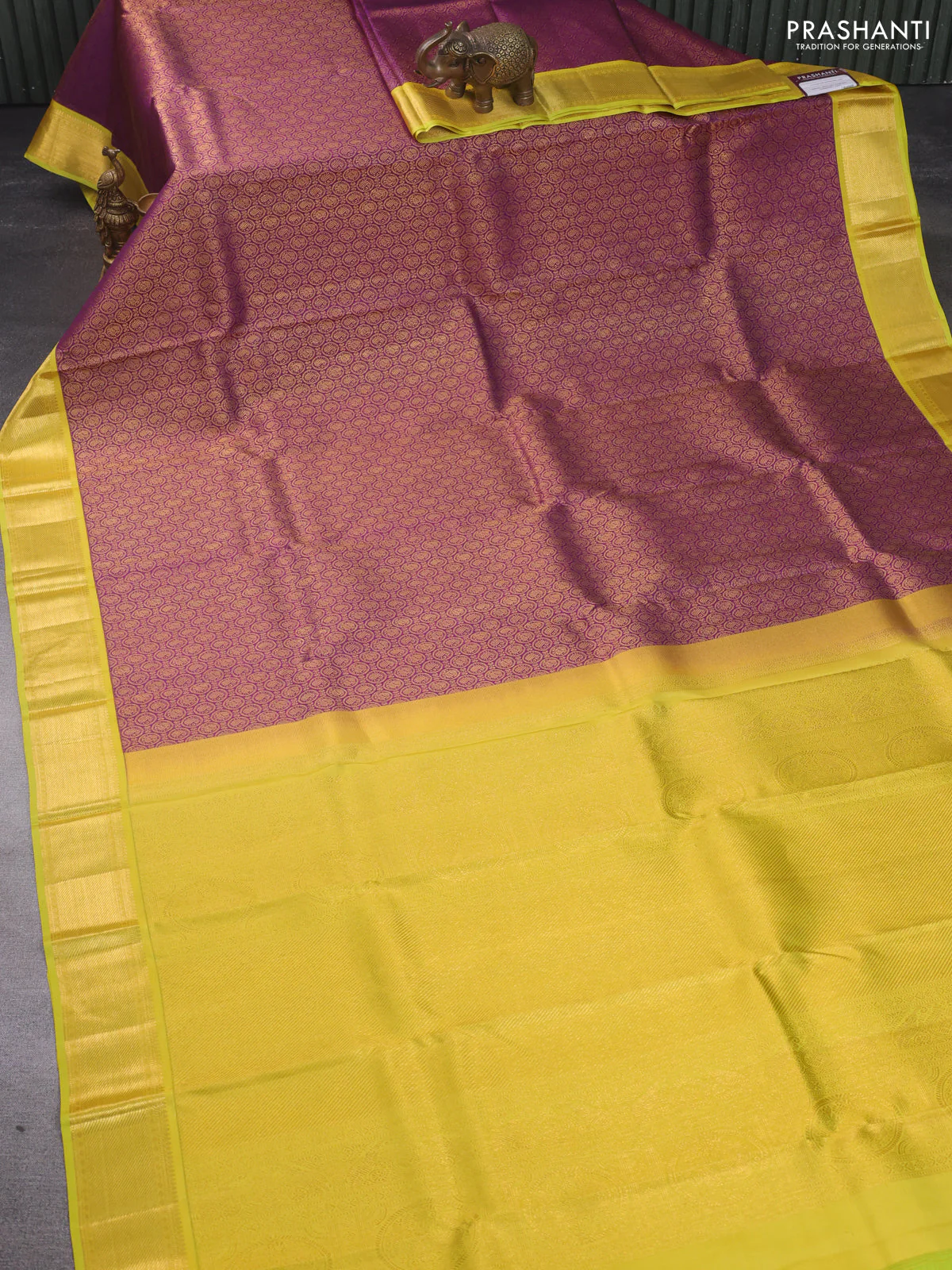 Pure kanchipuram silk saree purple and lime yellow with allover zari woven brocade weaves and zari woven korvai border - Image 3