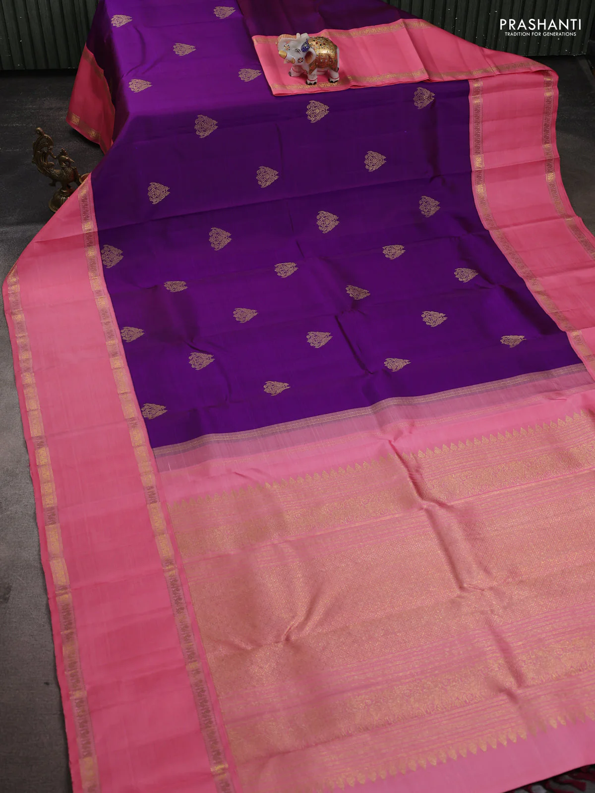 Pure kanchipuram silk saree purple and peach pink with zari woven buttas and long rettapet zari woven korvai border - Image 2