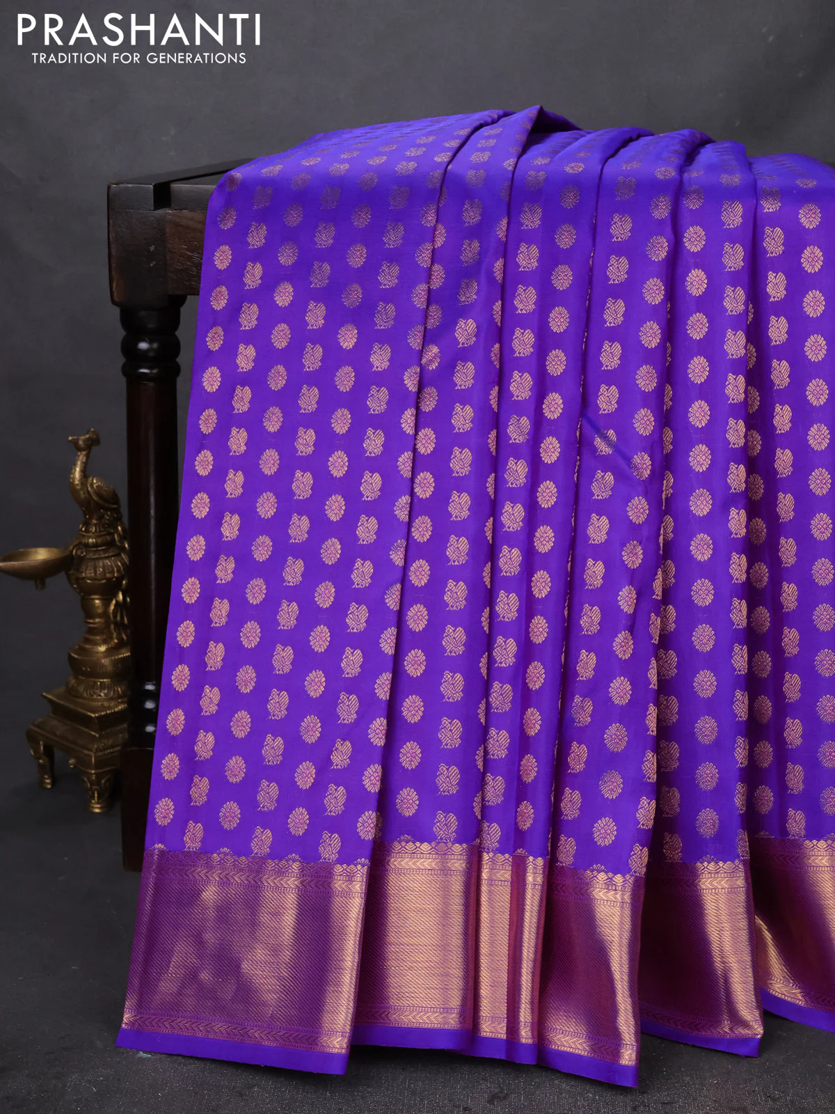 Pure kanchipuram silk saree purple with allover annam & mayil chakram buttas and zari woven border - Image 2