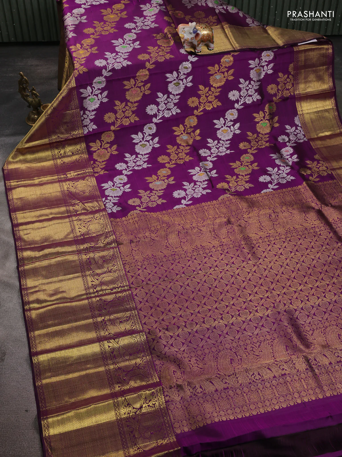 Pure kanchipuram silk saree purple with allover silver & gold zari leheriya weaves and long zari woven border - Image 2