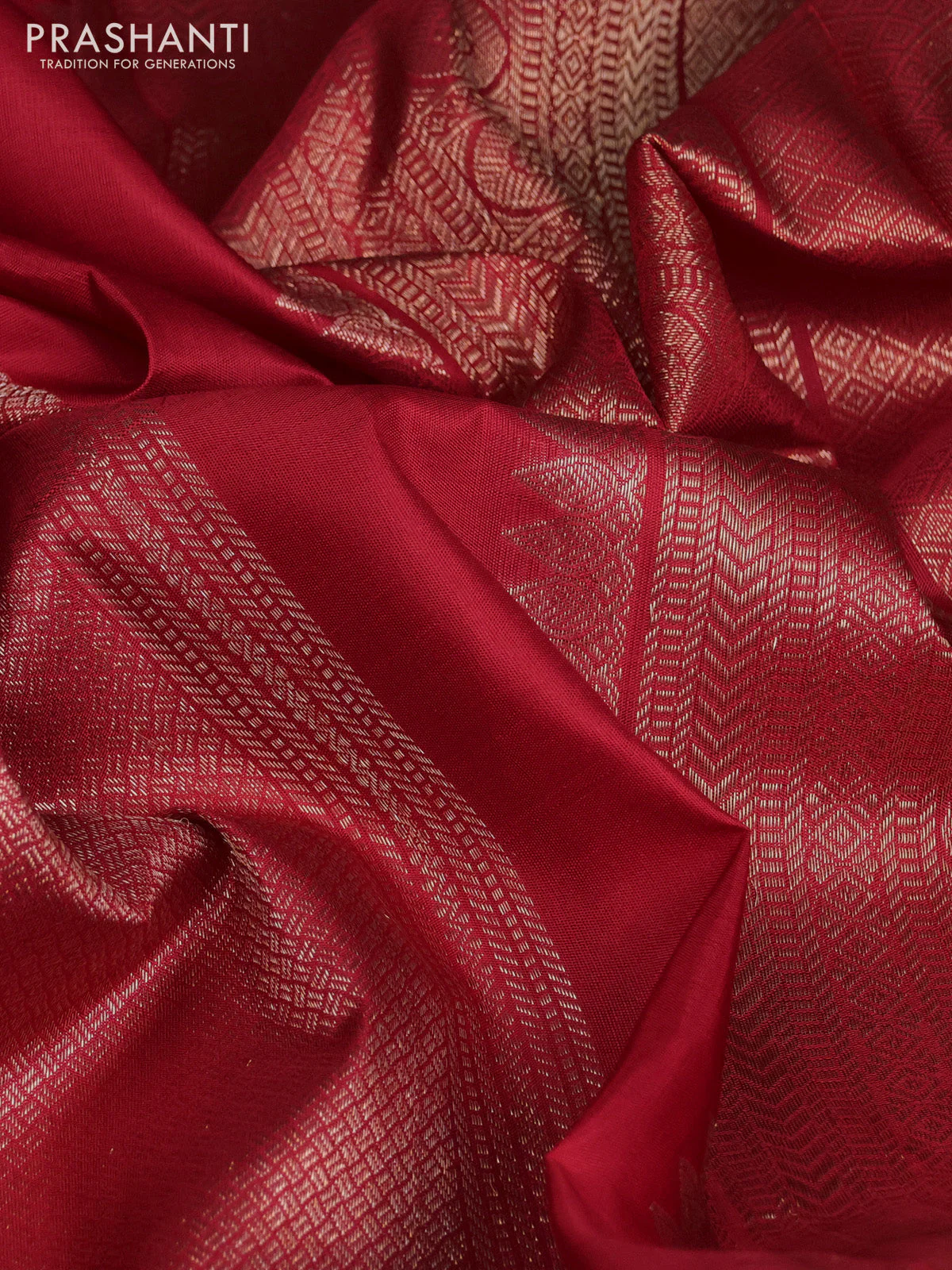 Pure kanchipuram silk saree red and bottle green with allover zari weaves & buttas in borderless style - Image 3