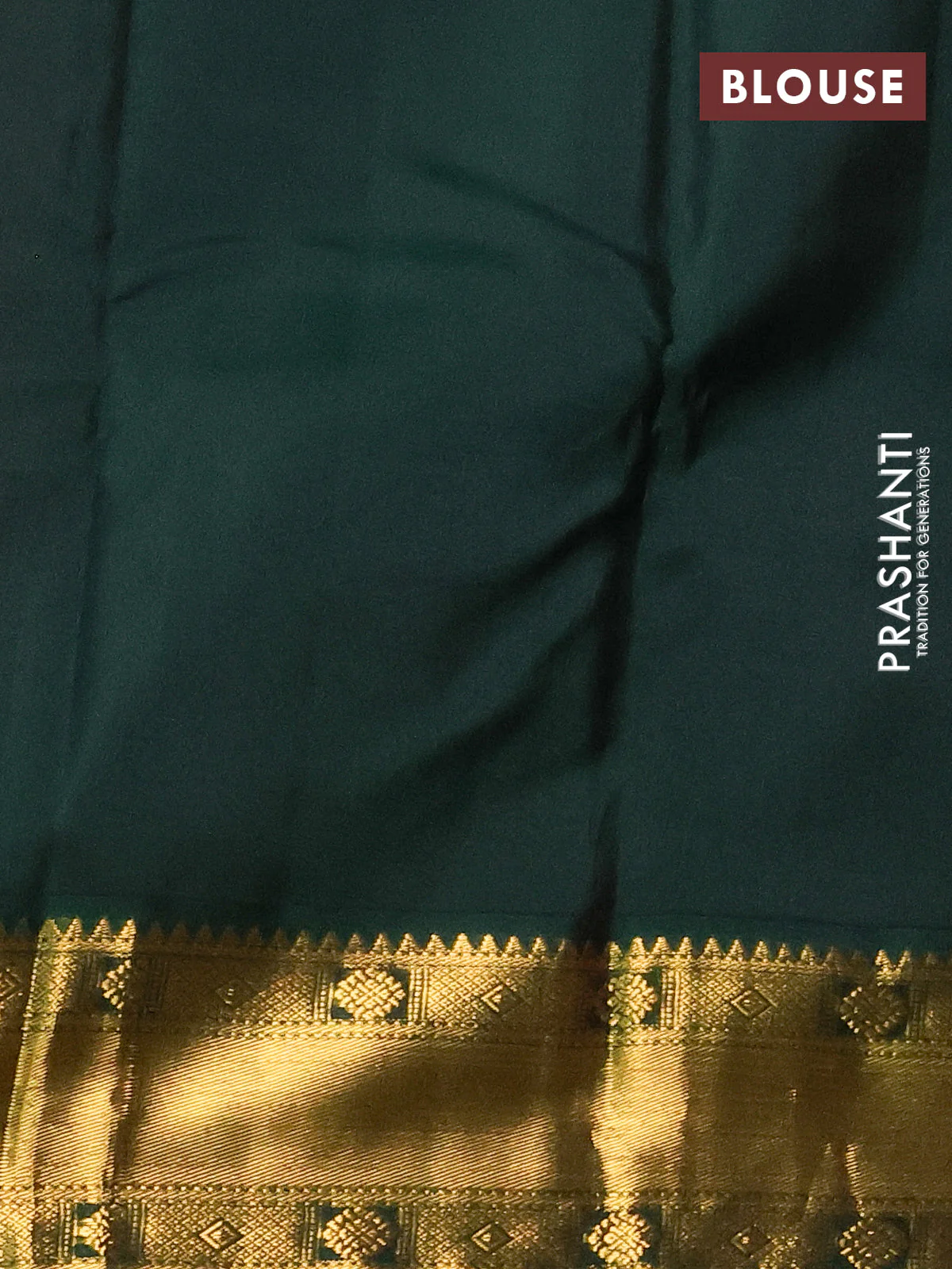 Pure kanchipuram silk saree red and green with zari woven buttas and zari woven korvai border - Image 3