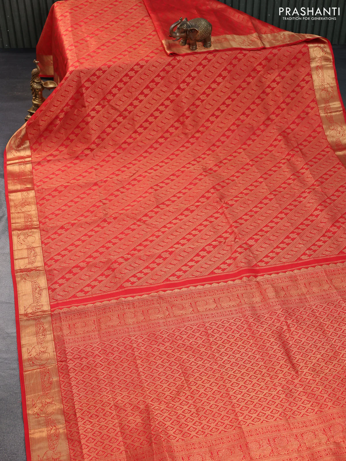 Pure kanchipuram silk saree red with allover zari woven brocade weaves and annam zari woven border - Image 10