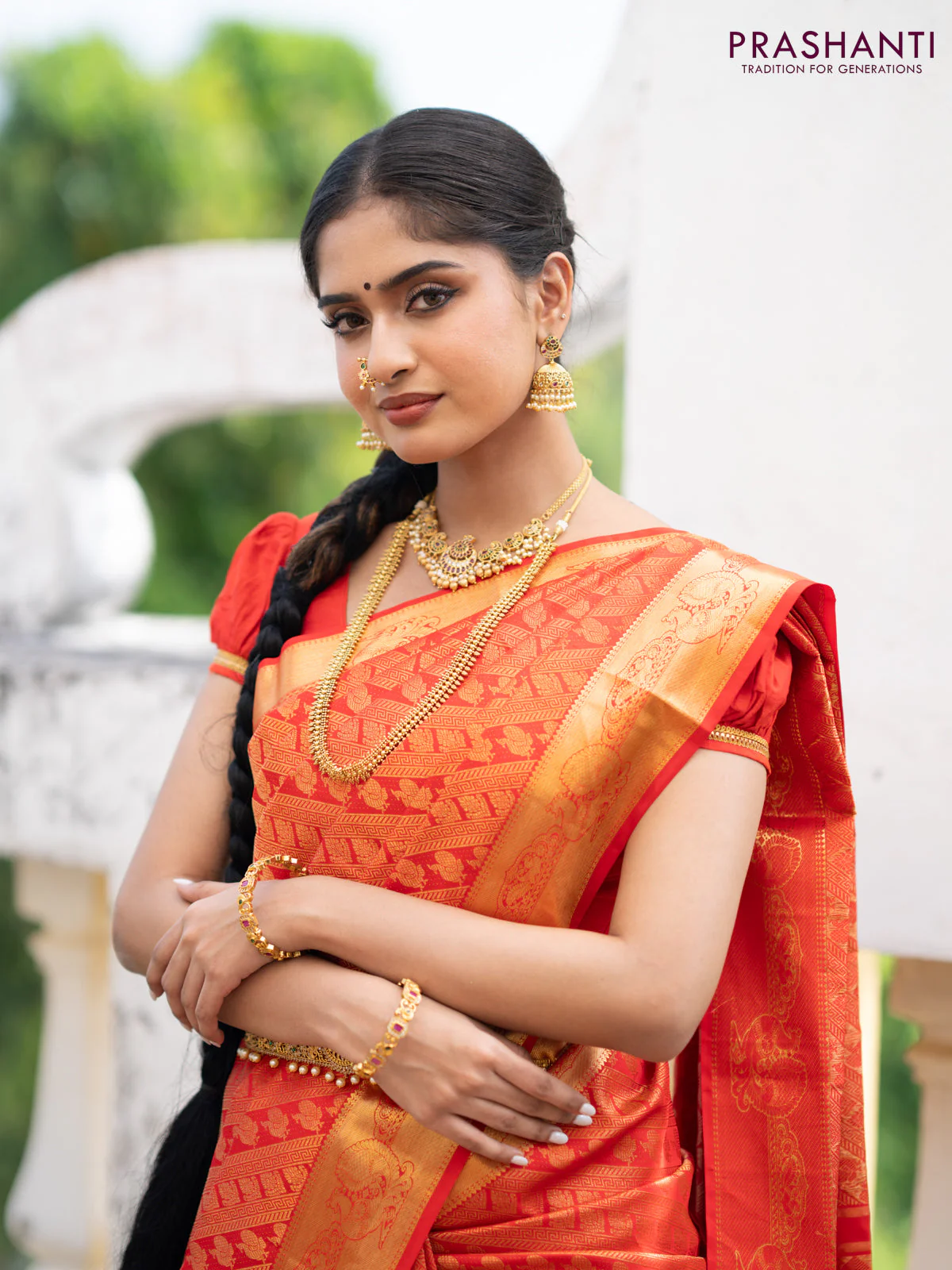 Pure kanchipuram silk saree red with allover zari woven brocade weaves and annam zari woven border - Image 4
