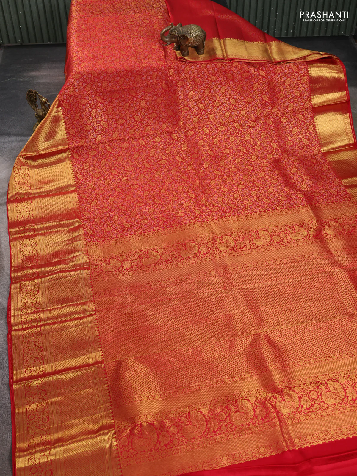 Pure kanchipuram silk saree red with allover zari woven brocade weaves and long zari woven border - Image 2