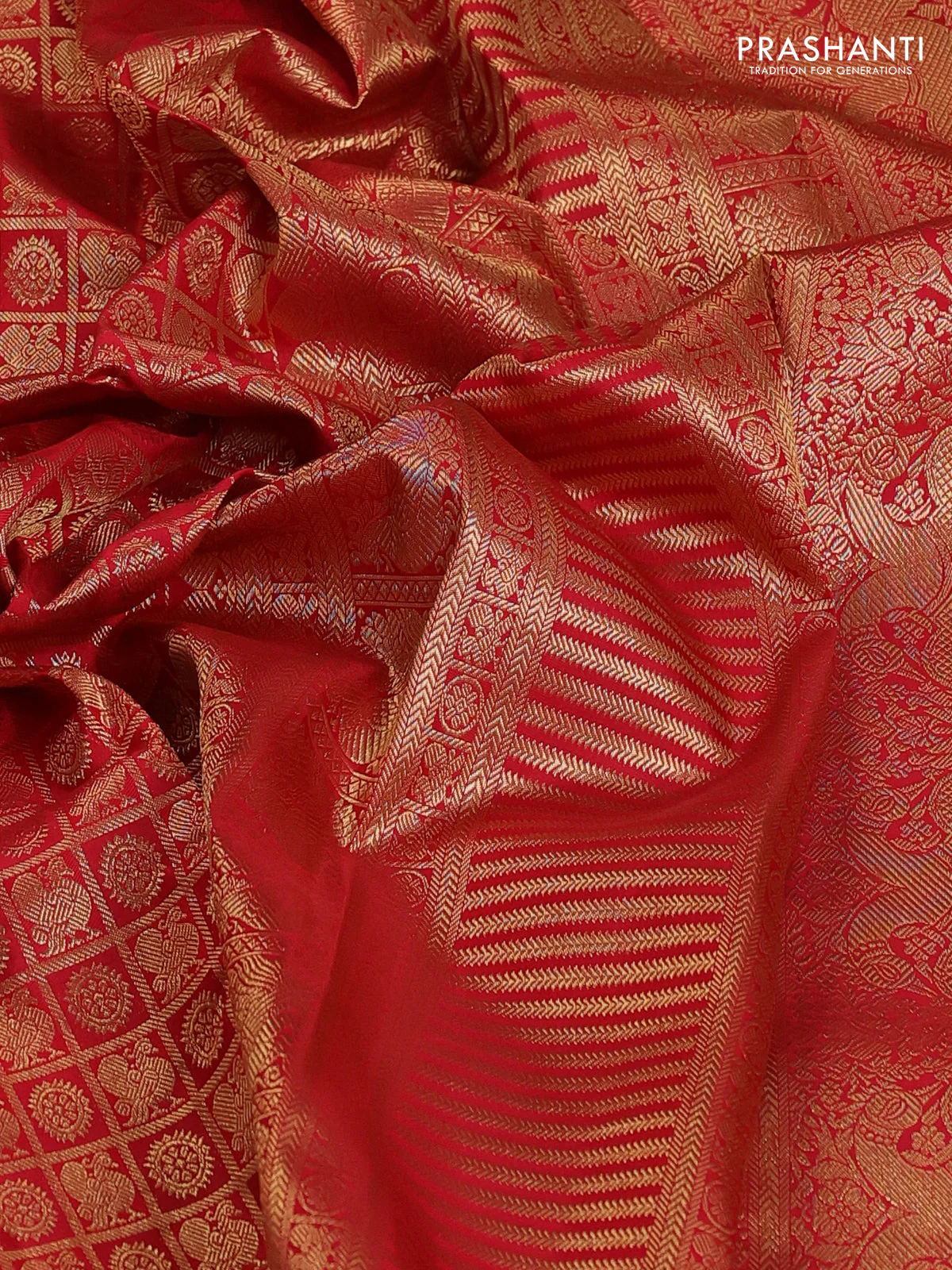 Pure kanchipuram silk saree red with allover zari woven brocade weaves and rich zari woven border - Image 3