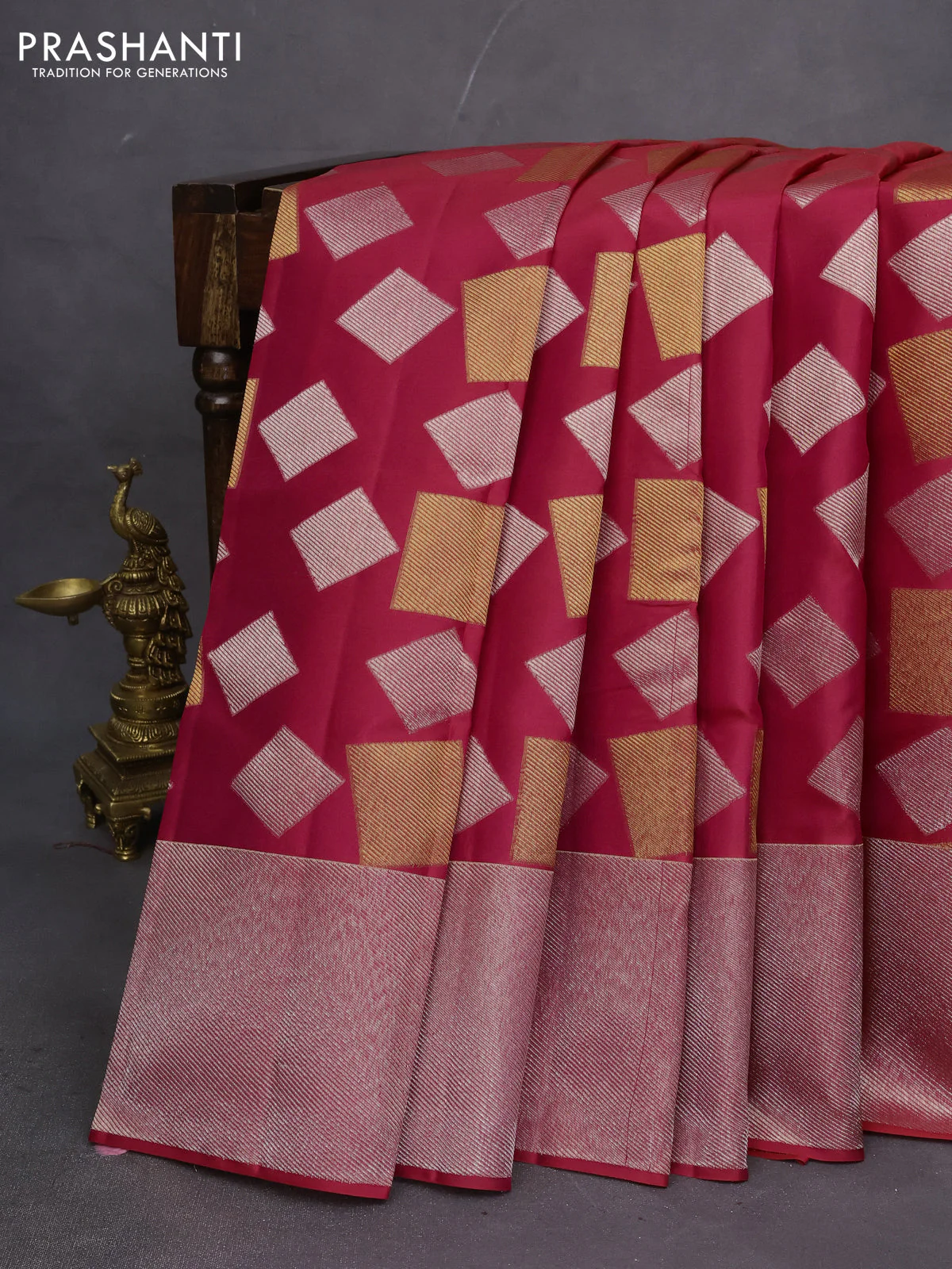 Pure kanchipuram silk saree red with allover zari woven geometric butta weaves and rich zari woven border - Image 2
