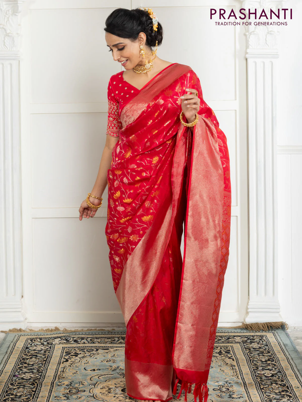 Pure kanchipuram silk saree reddish pink with floral motif zari weaves and silver zari woven border - Image 6