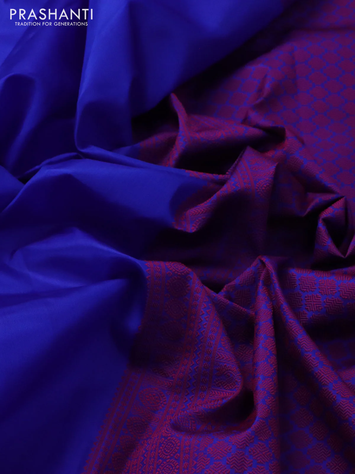 Pure kanchipuram silk saree royal blue and pink with plain body and thread woven border - Image 3