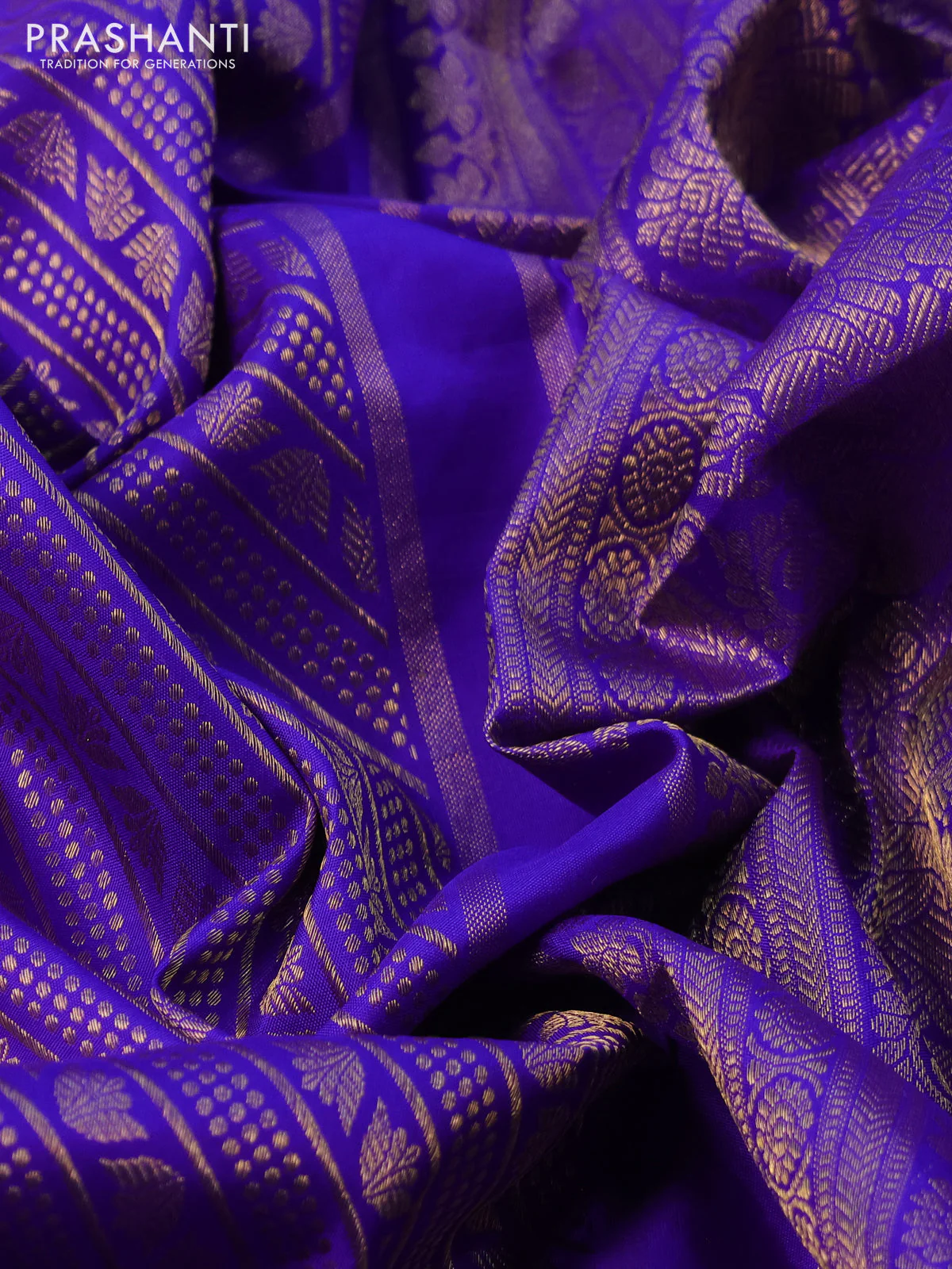 Pure kanchipuram silk saree royal blue with allover zari woven brocade weaves and zari woven border - Image 10