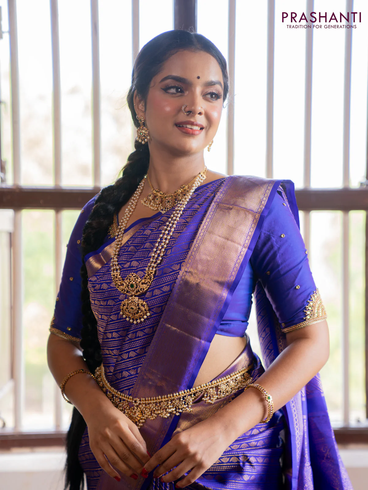 Pure kanchipuram silk saree royal blue with allover zari woven brocade weaves and zari woven border - Image 2