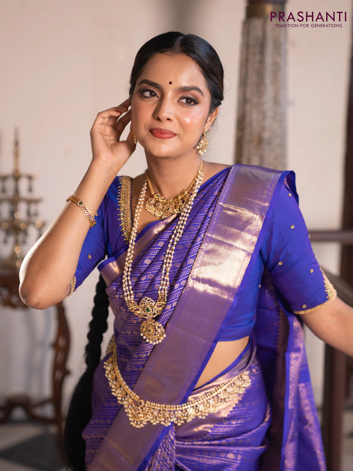 Pure kanchipuram silk saree royal blue with allover zari woven brocade weaves and zari woven border - Image 6
