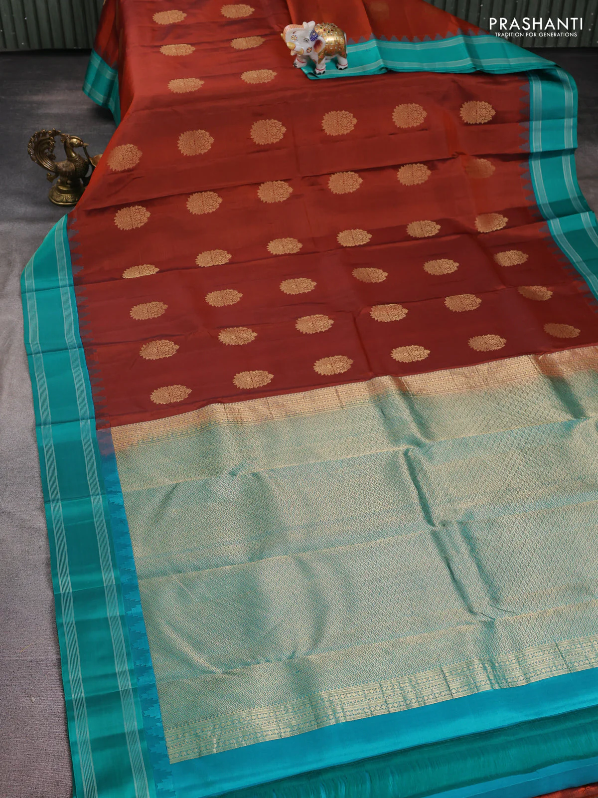 Pure kanchipuram silk saree rust shade and teal green with zari woven buttas and temple design woven border - Image 2