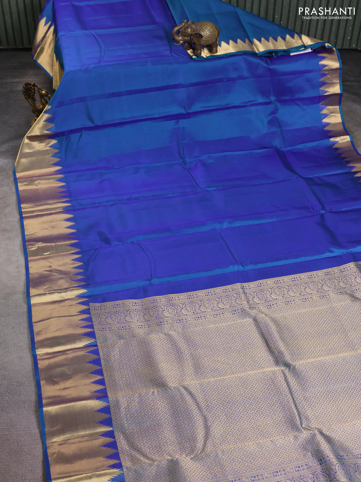 Pure kanchipuram silk saree teal blue with plain body and temple zari woven border - Image 2