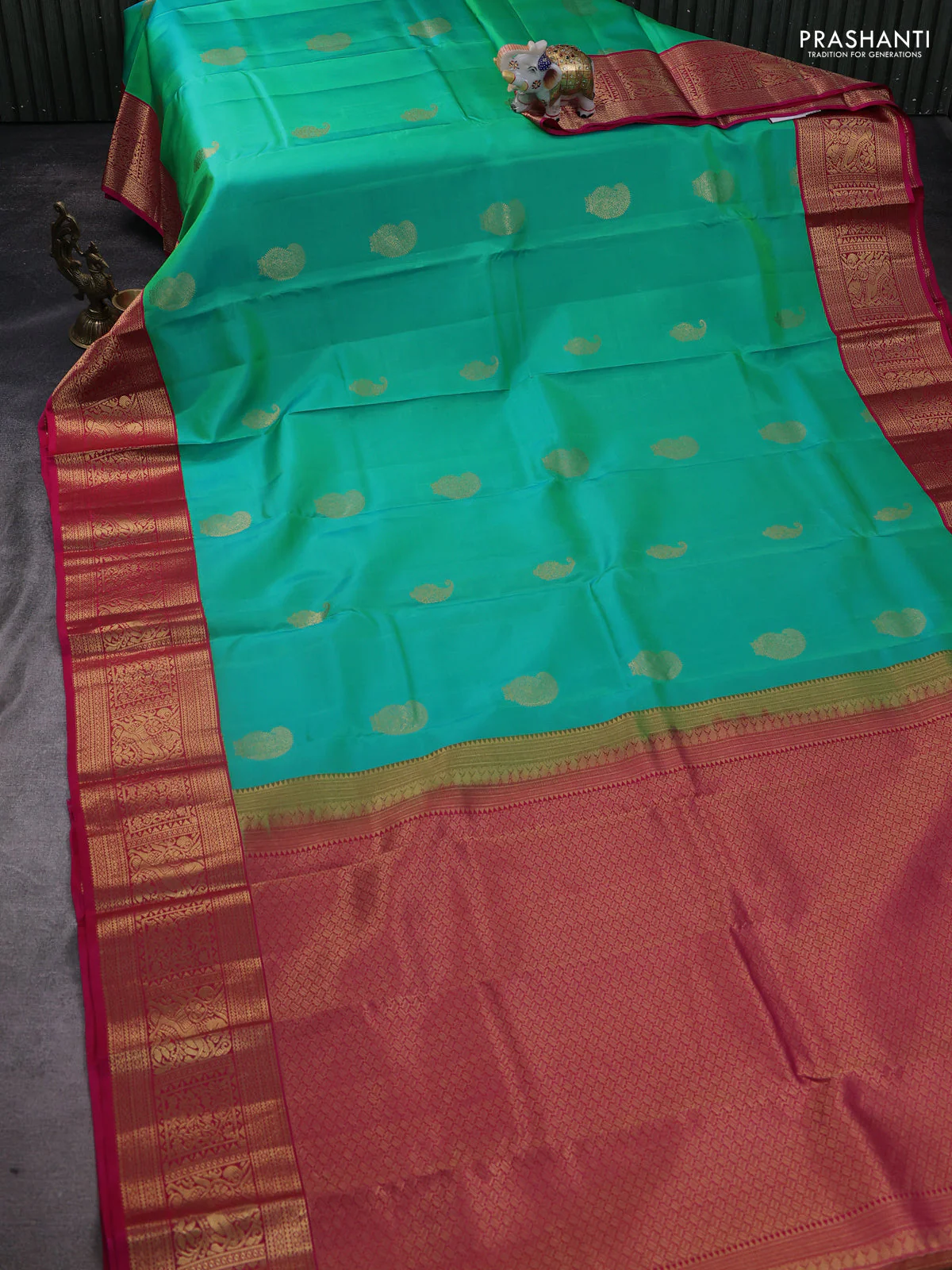 Pure kanchipuram silk saree teal green and pink with paisley zari woven buttas and zari woven korvai border - Image 2