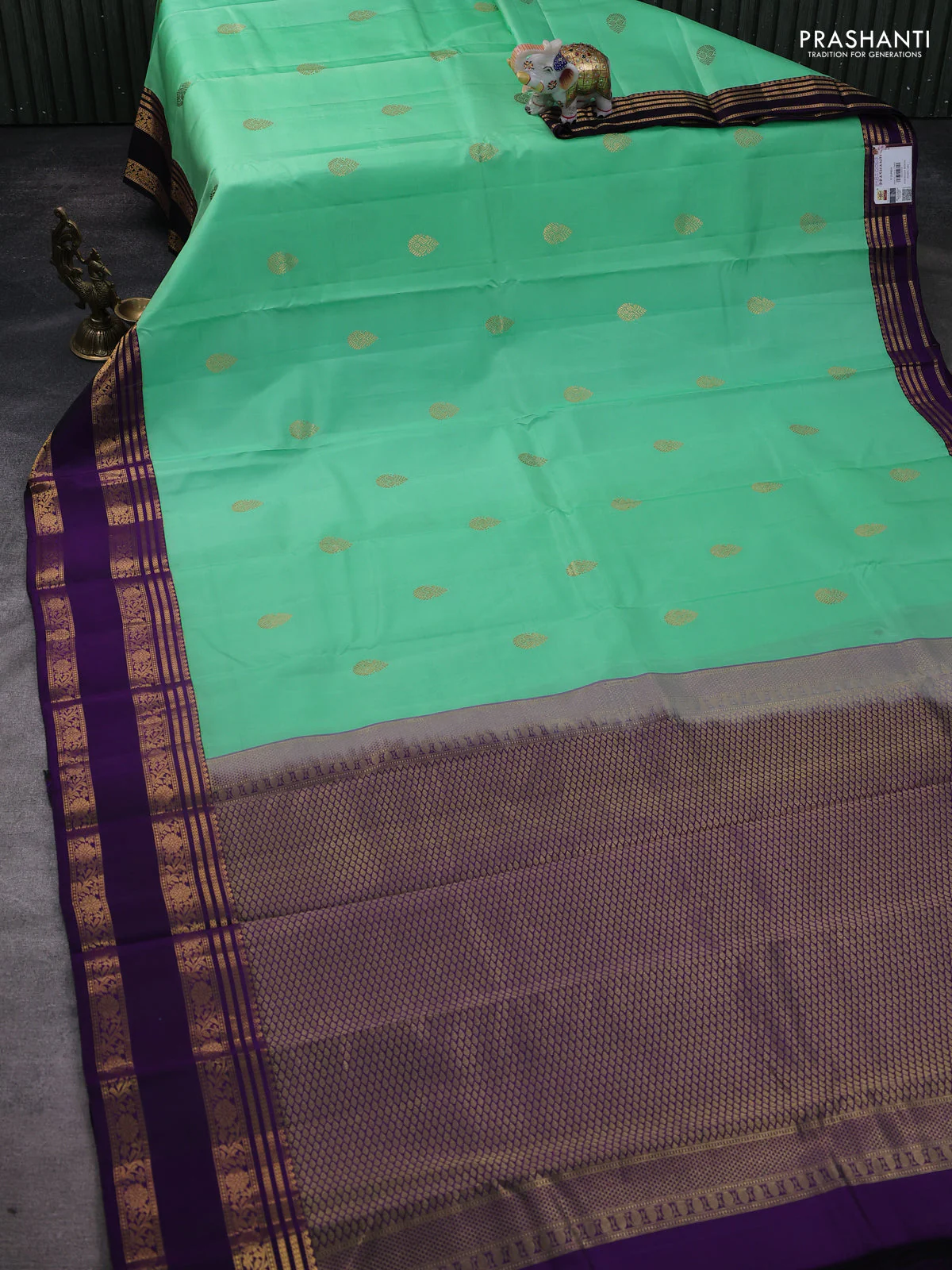 Pure kanchipuram silk saree teal green and violet with zari woven buttas and rettapet zari woven korvai border - Image 2