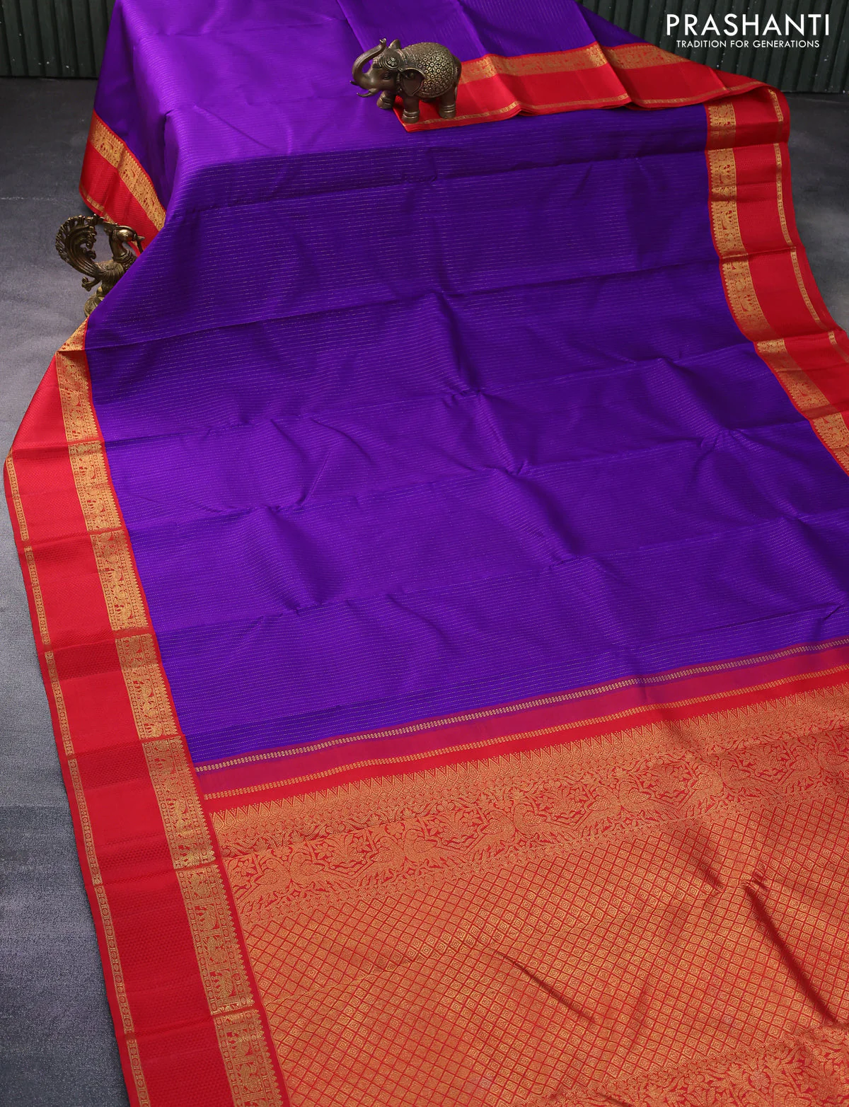 Pure kanchipuram silk saree violet and red with allover zari stripe pattern and rettapet zari woven korvai border - Image 3