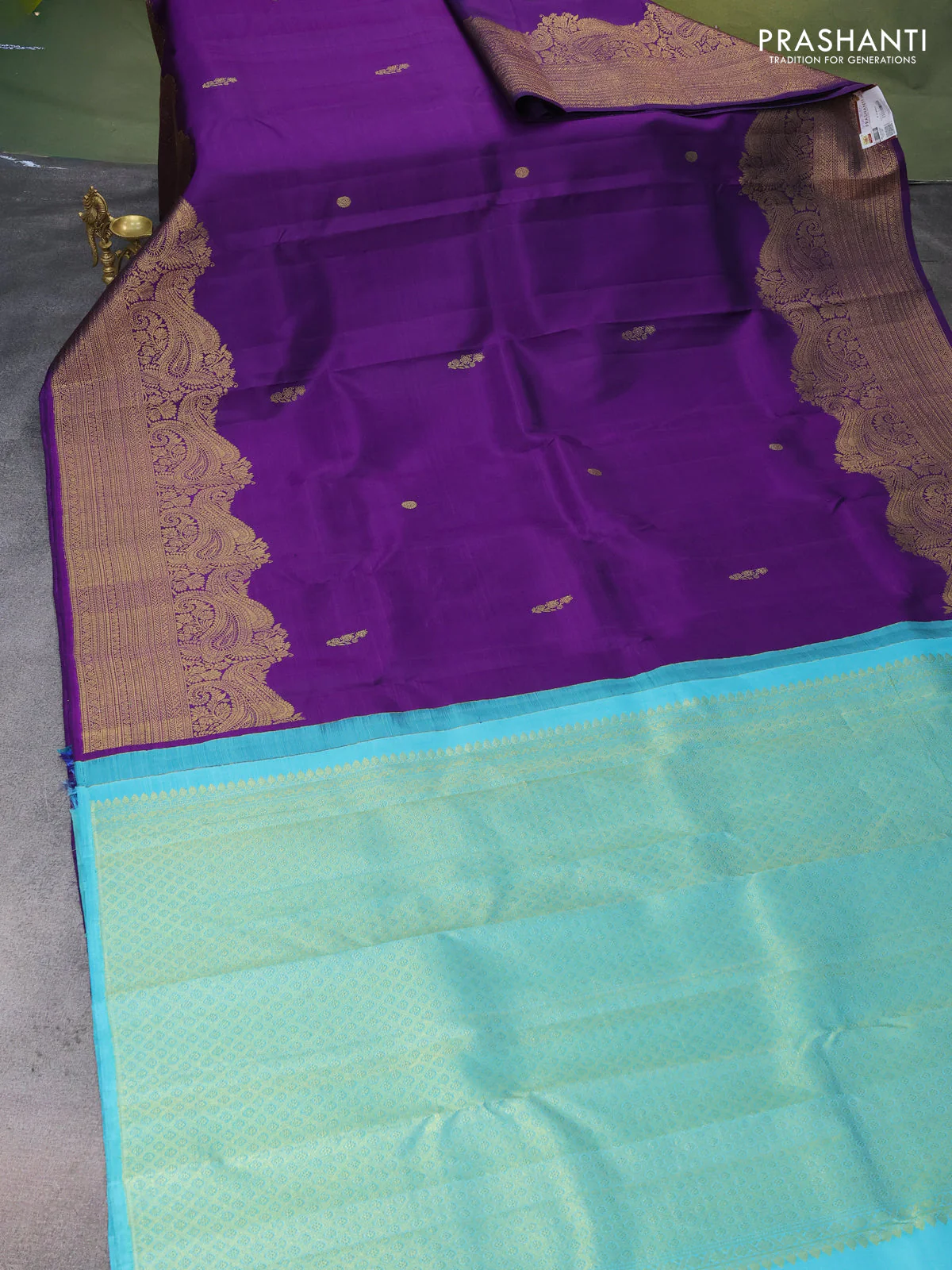 Pure kanchipuram silk saree violet and teal blue with zari woven buttas and long zari woven border - Image 2