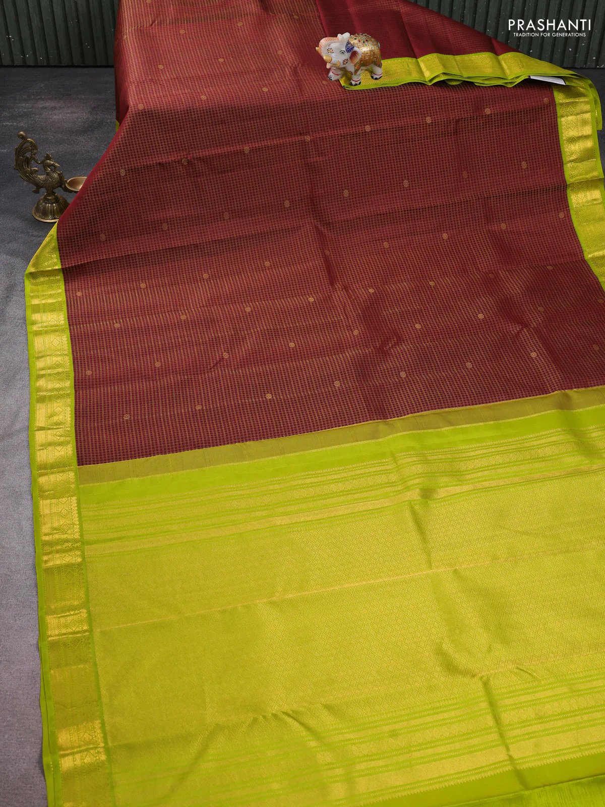 Pure kanchipuram silk saree wine shade and lime green with zari small checked pattern and zari woven korvai border - Image 2
