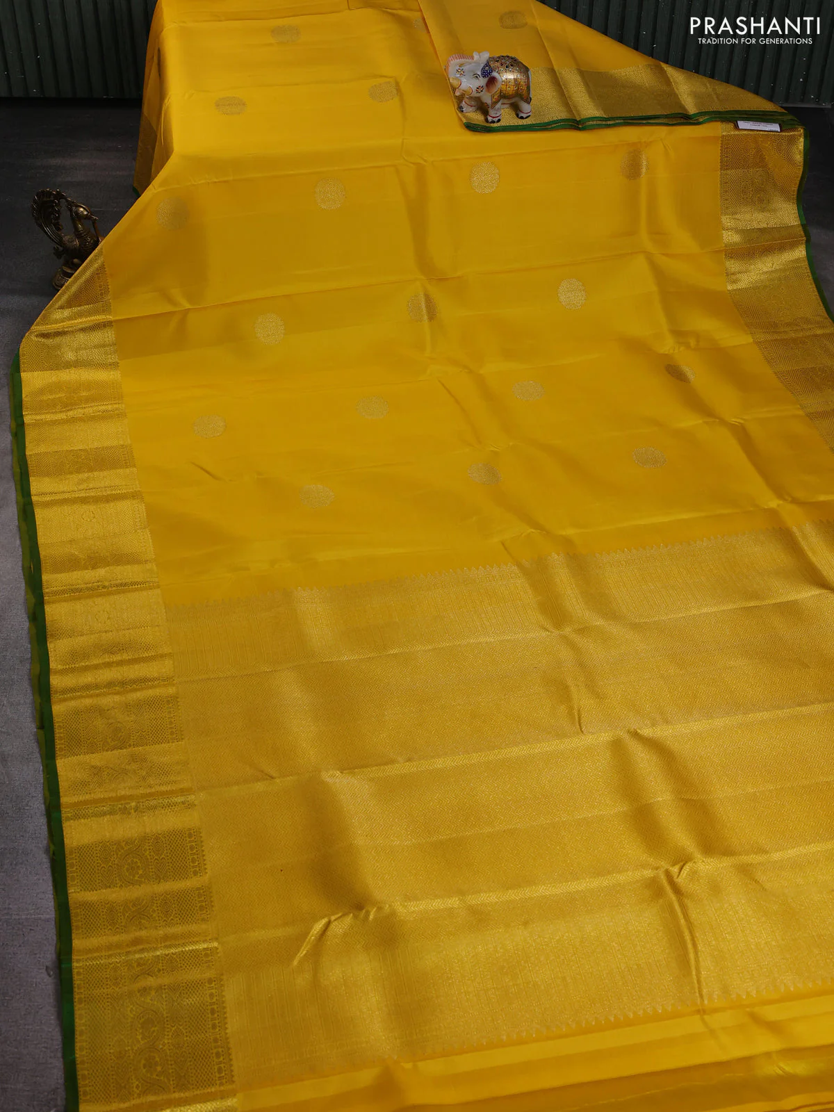 Pure kanchipuram silk saree yellow and green with zari woven buttas and zari woven border - Image 2