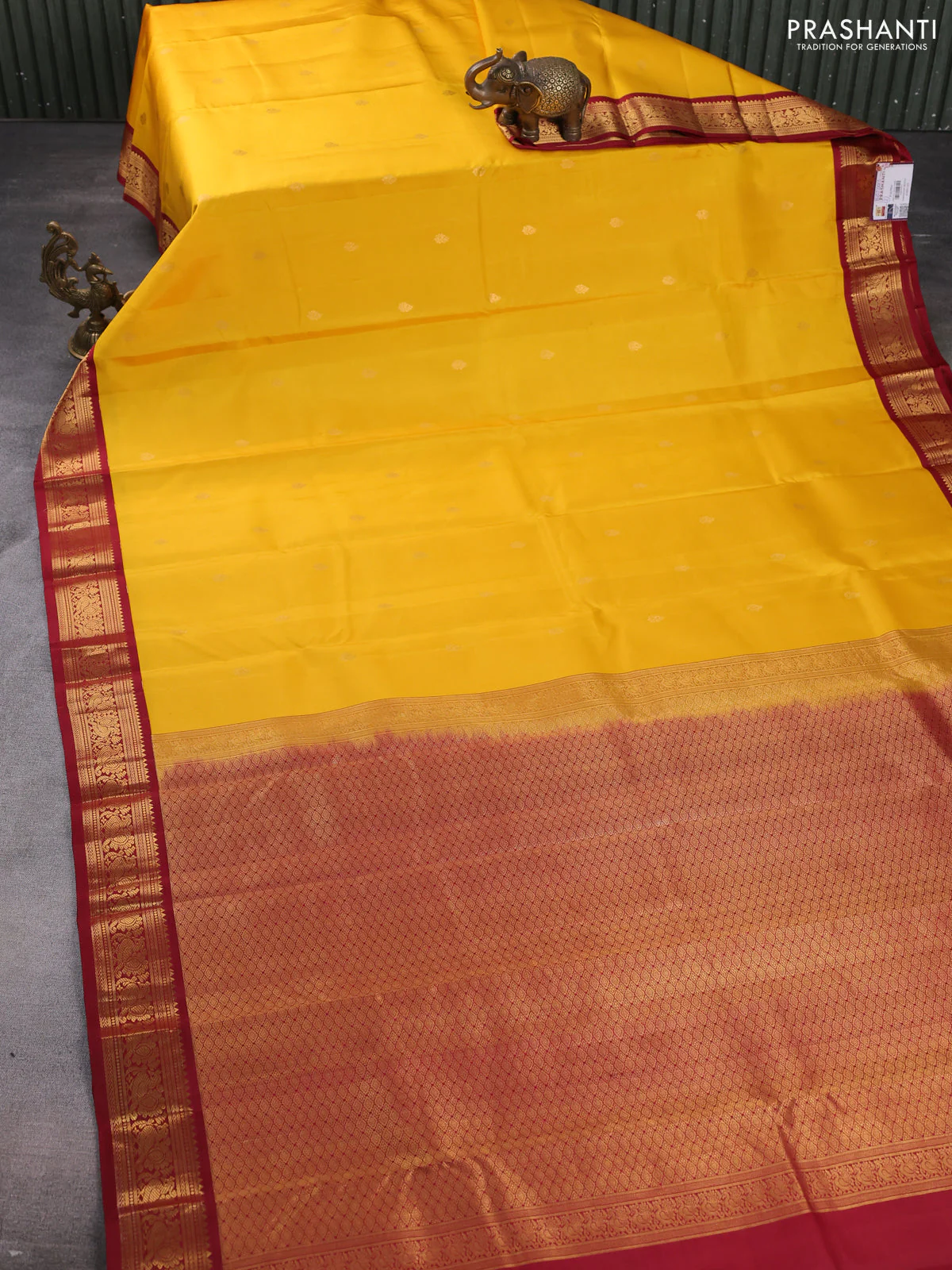 Pure kanchipuram silk saree yellow and maroon with zari woven buttas and annam zari woven korvai border - Image 2