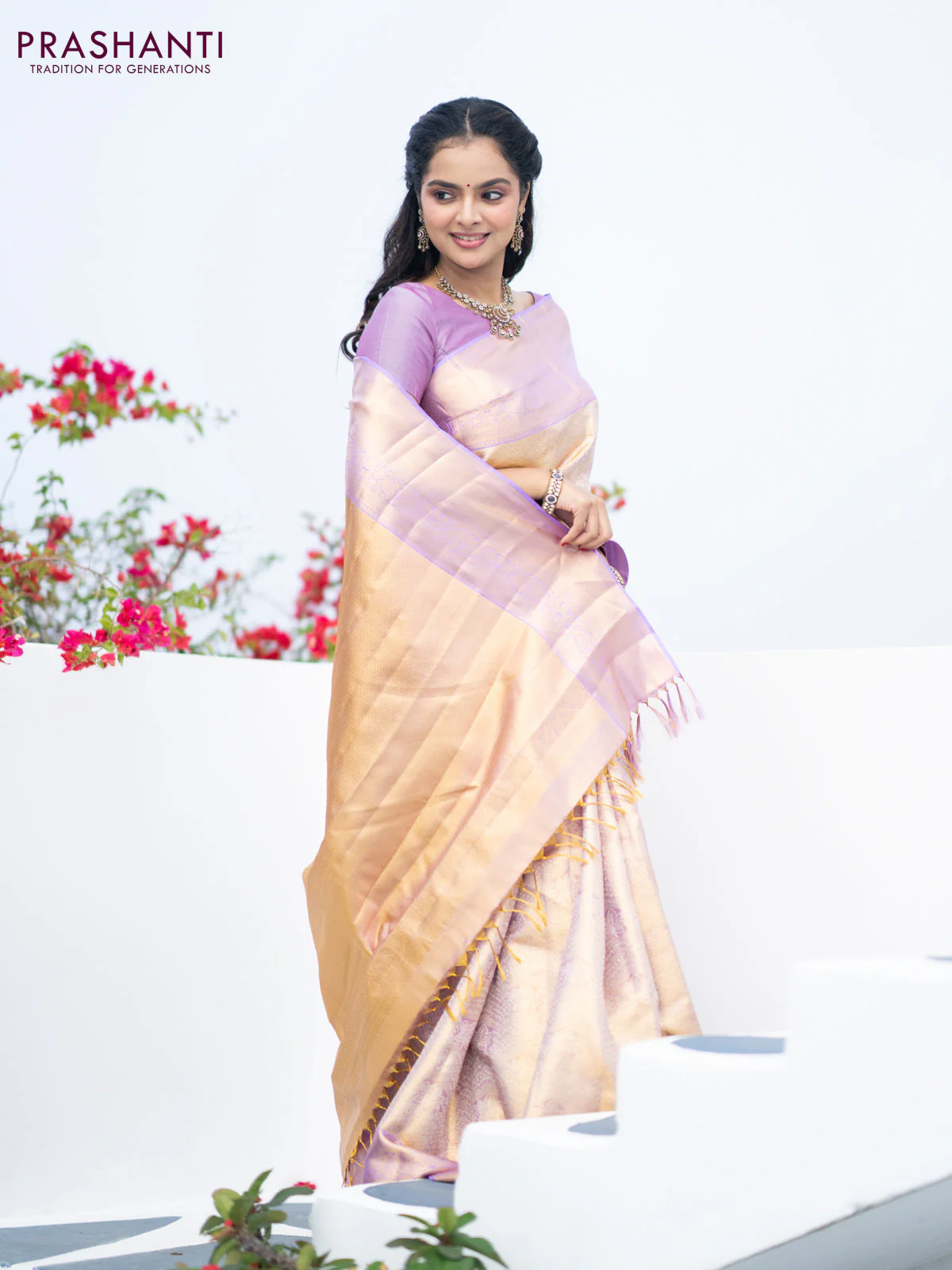 Pure kanchipuram tissue silk saree dual shade of gold and lavender shade with allover silver zari woven brocade weaves and zari woven border - Image 5
