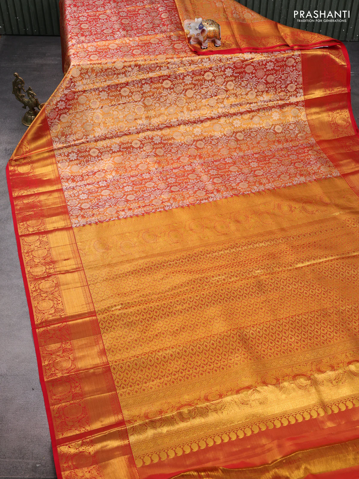 Pure kanchipuram tissue silk saree dual shade of gold and red with allover silver zari woven brocade weaves and zari woven border - Image 2