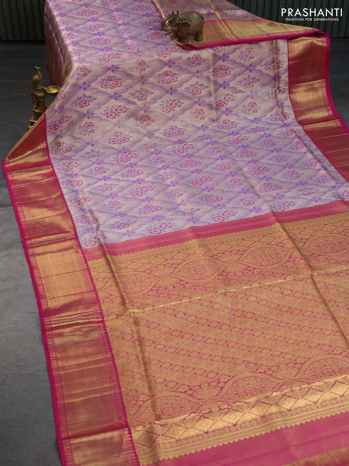 Pure kanchipuram tissue silk saree lavender and pink with allover thread & zari woven brocade weaves and long rich zari woven border - Image 2