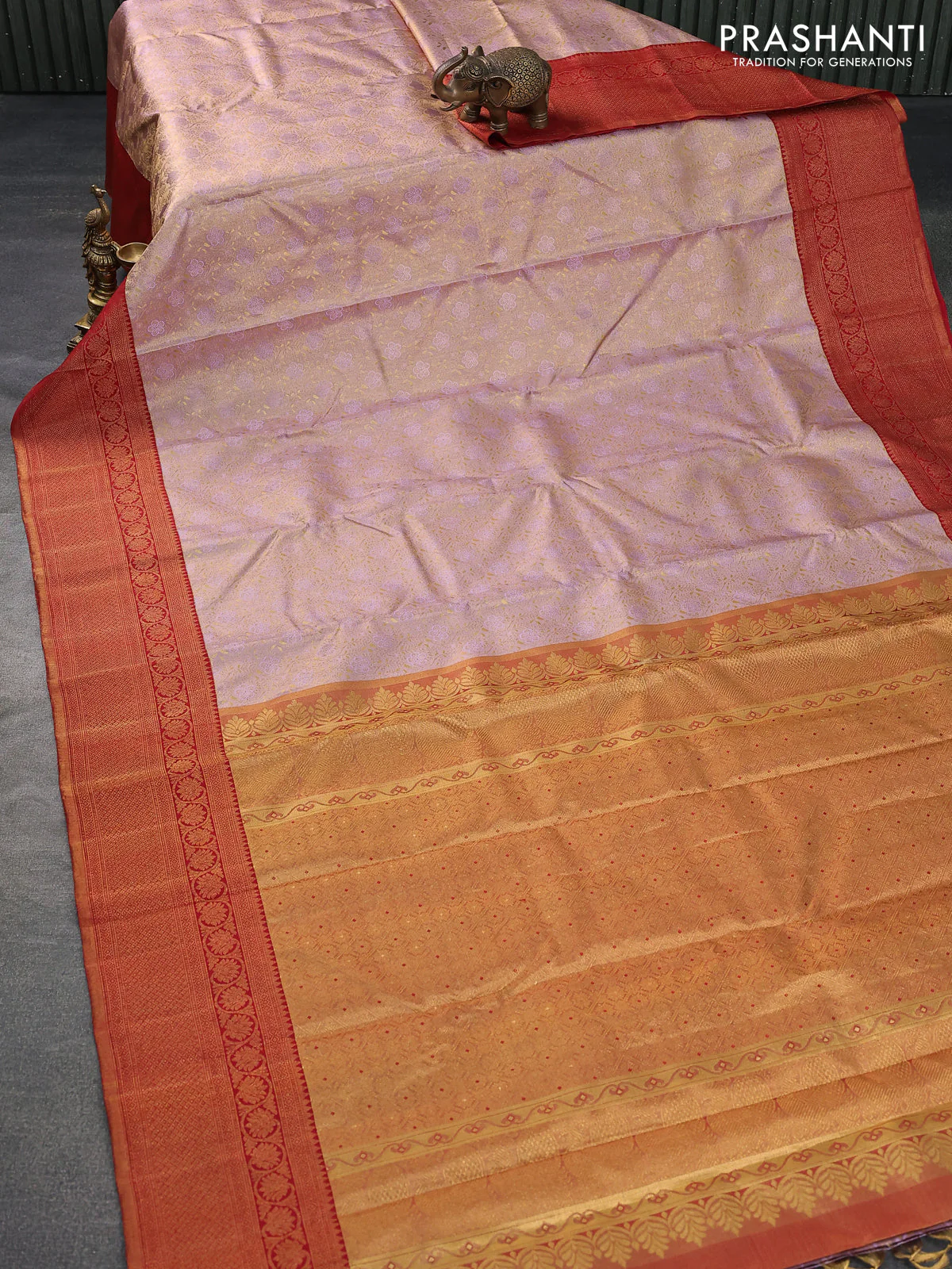 Pure kanchipuram tissue silk saree pastel lavender and red with allover zari woven brocade weaves and zari woven border - Image 2
