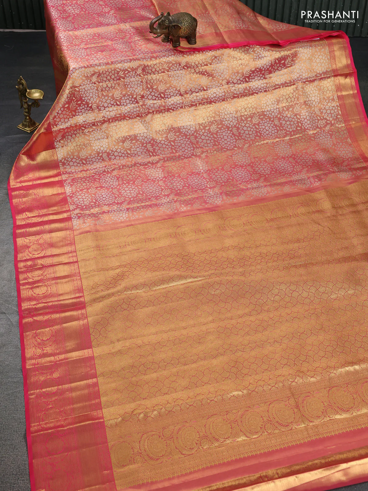 Pure kanchipuram tissue silk saree peach pink with allover zari woven brocade weaves and zari woven border - Image 2