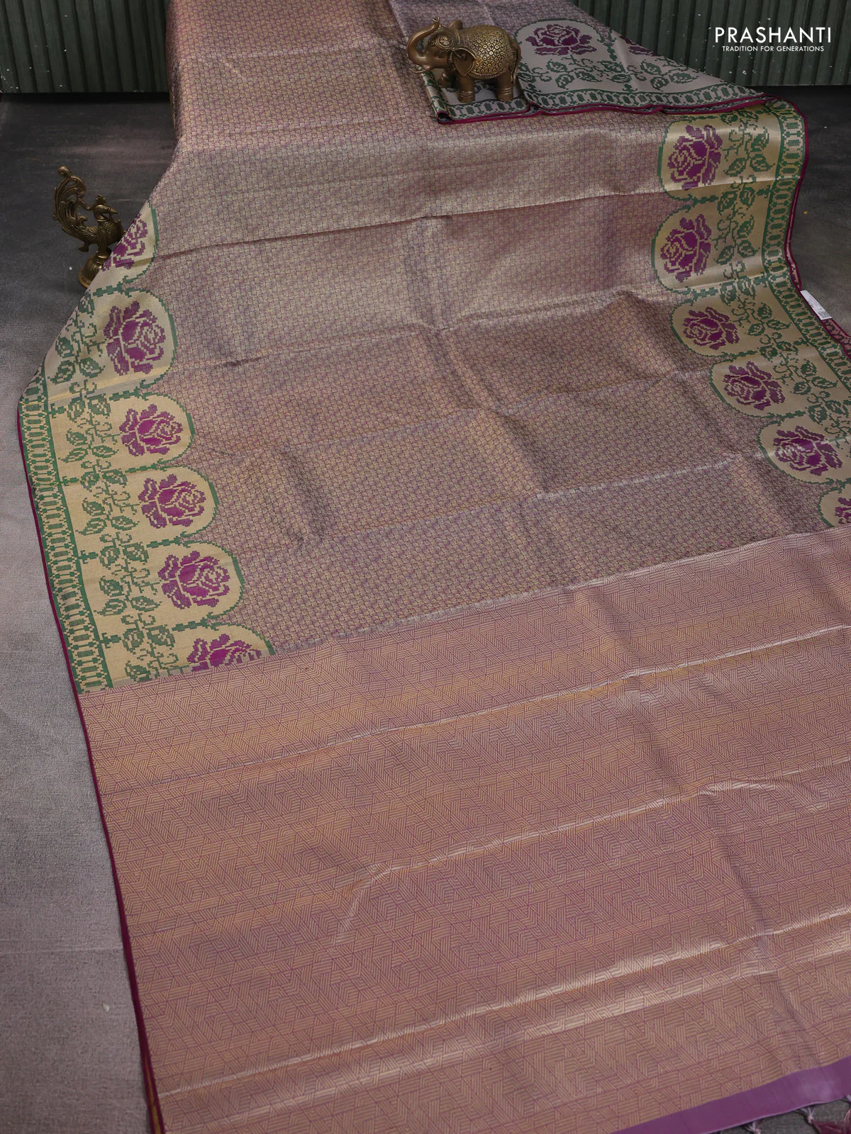Pure kanchipuram tissue silk saree purple and green with allover zari woven brocade weaves and floral design zari woven border - Image 3
