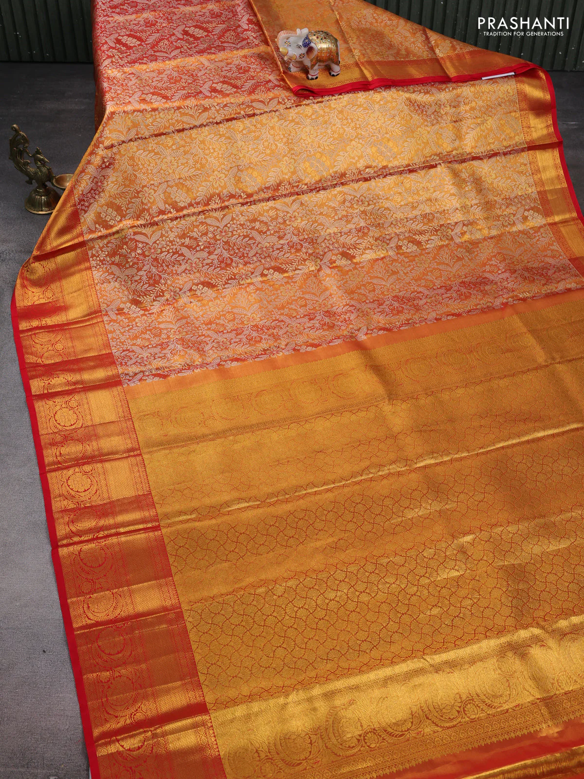 Pure kanchipuram tissue silk saree red with allover zari woven brocade weaves and zari woven border - Image 2