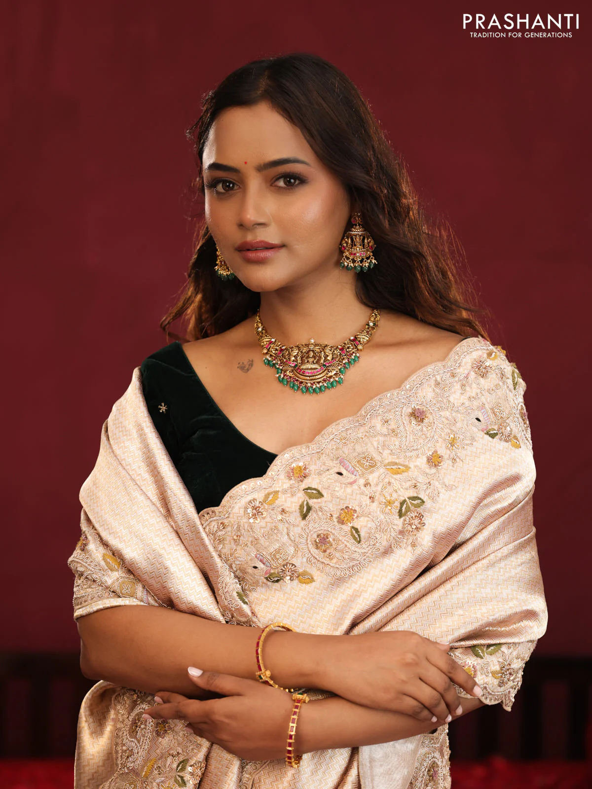 Pure kanchipuram tissue silk saree with border embroidery & velvet blouse - Image 7