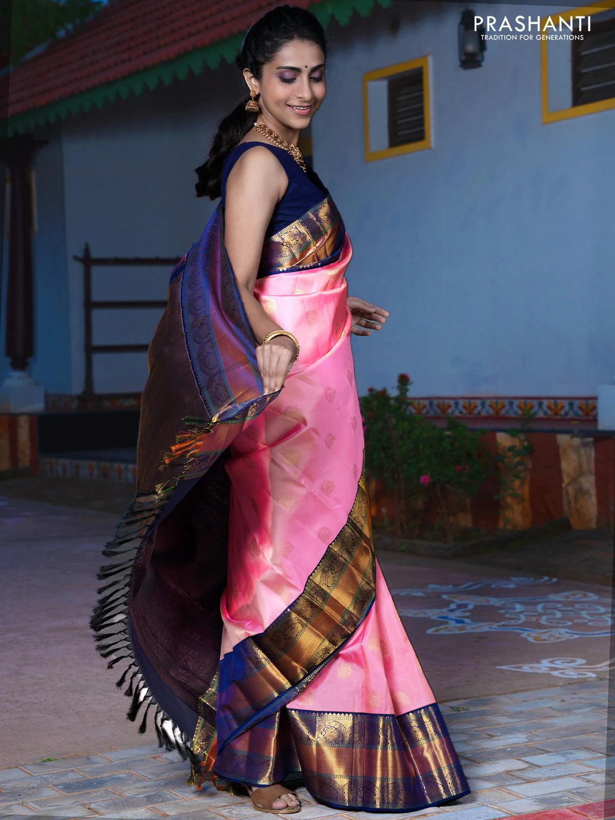 Pa - Pure kanjivaram silk saree baby pink and navy blue with zari woven peacock design buttas and elephant & peacock zari woven korvai border - Image 4