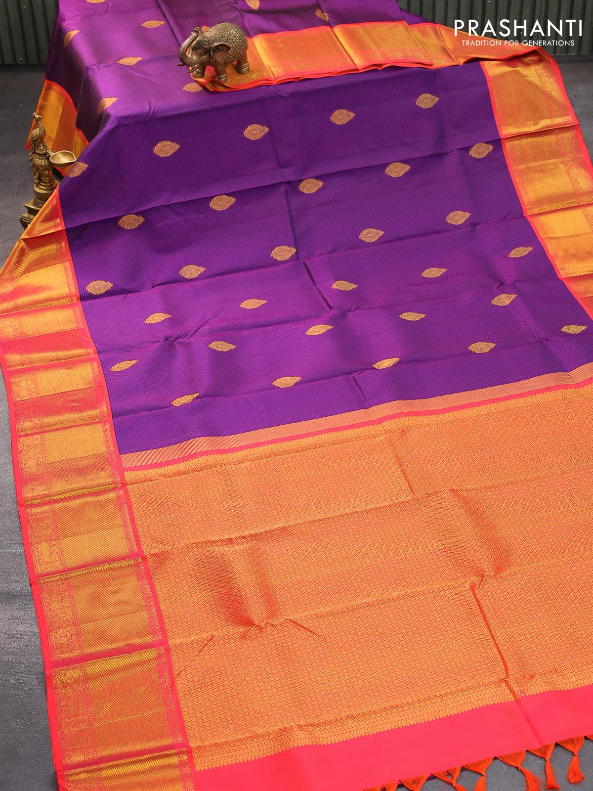 Pure kanjivaram silk saree dark blue and dual shade of pinkish orange with allover self emboss & zari buttas and rich zari woven border - Image 6