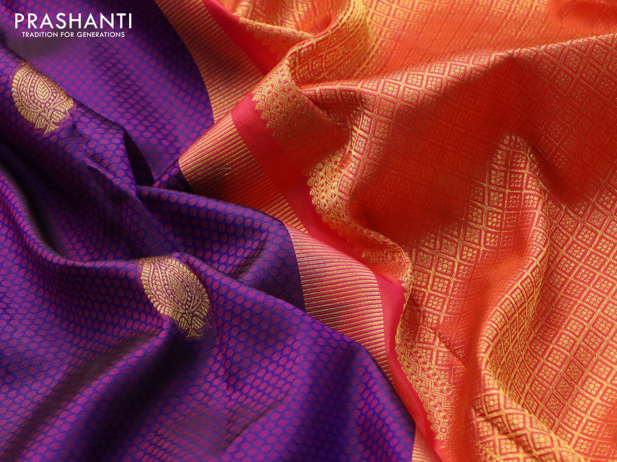 Pure kanjivaram silk saree dark blue and dual shade of pinkish orange with allover self emboss & zari buttas and rich zari woven border - Image 7