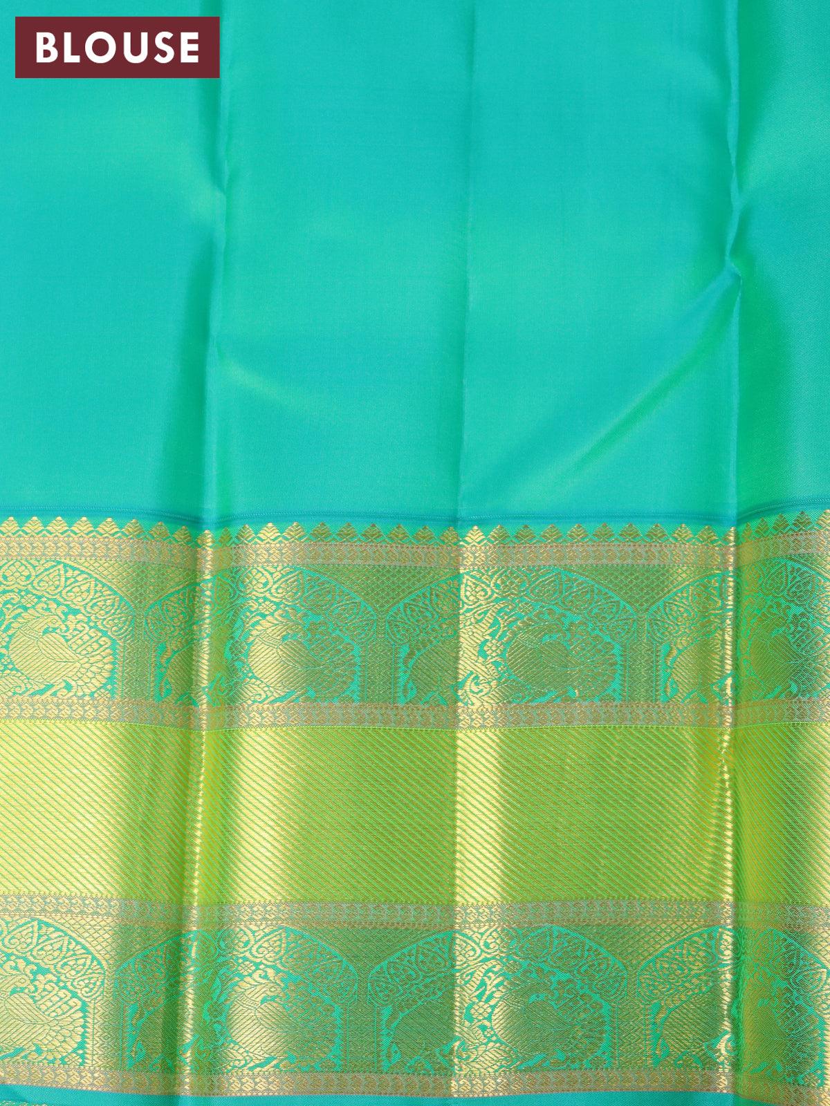 Pure kanjivaram silk saree dual shade of pink and dual shade of teal green with zari woven buttas and zari woven border - Image 4