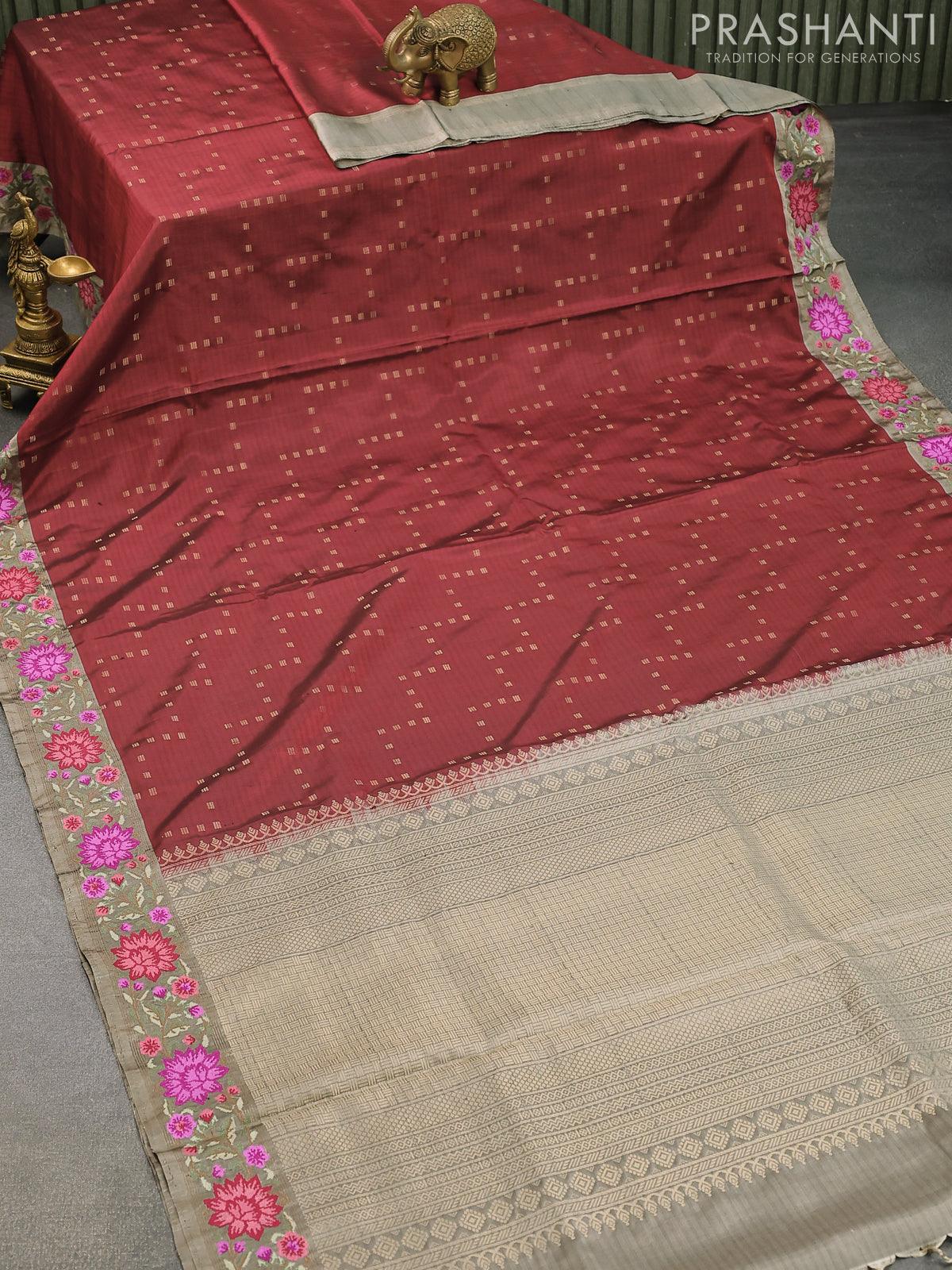 Pure kanjivaram silk saree maroon and grey with allover zari weaves and floral design embroidery cut work border - Image 2
