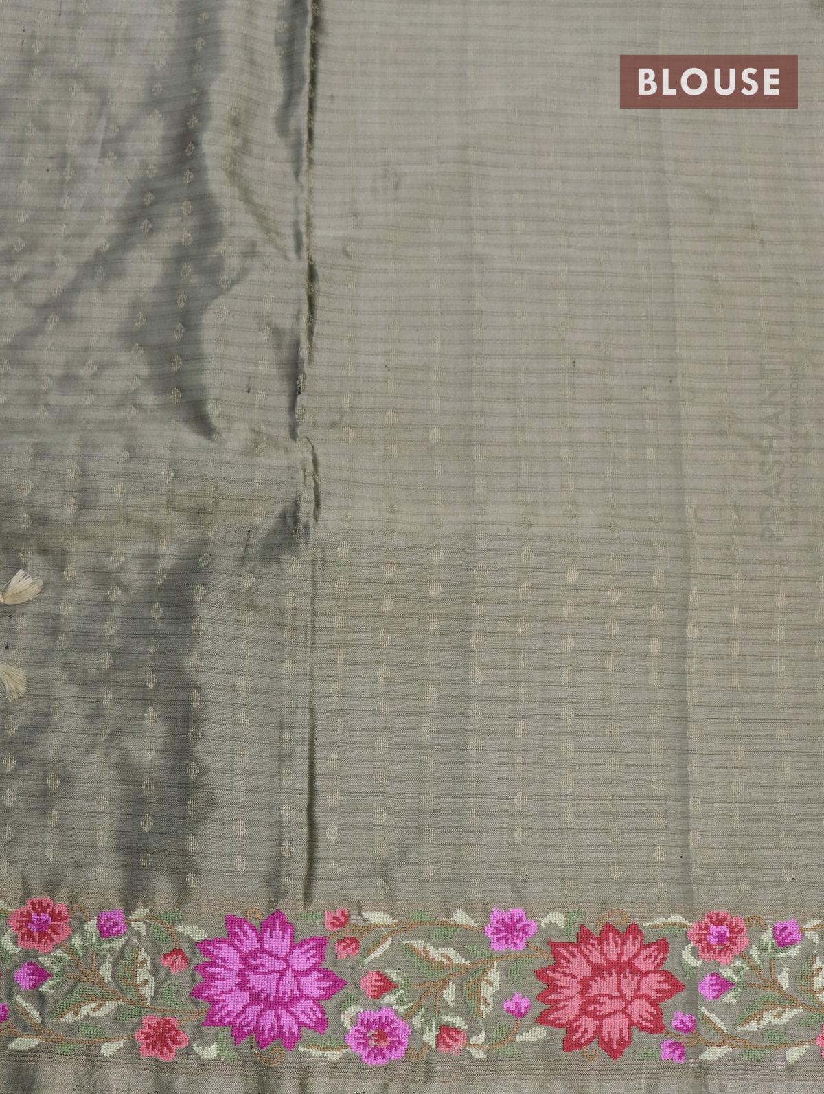 Pure kanjivaram silk saree maroon and grey with allover zari weaves and floral design embroidery cut work border - Image 4