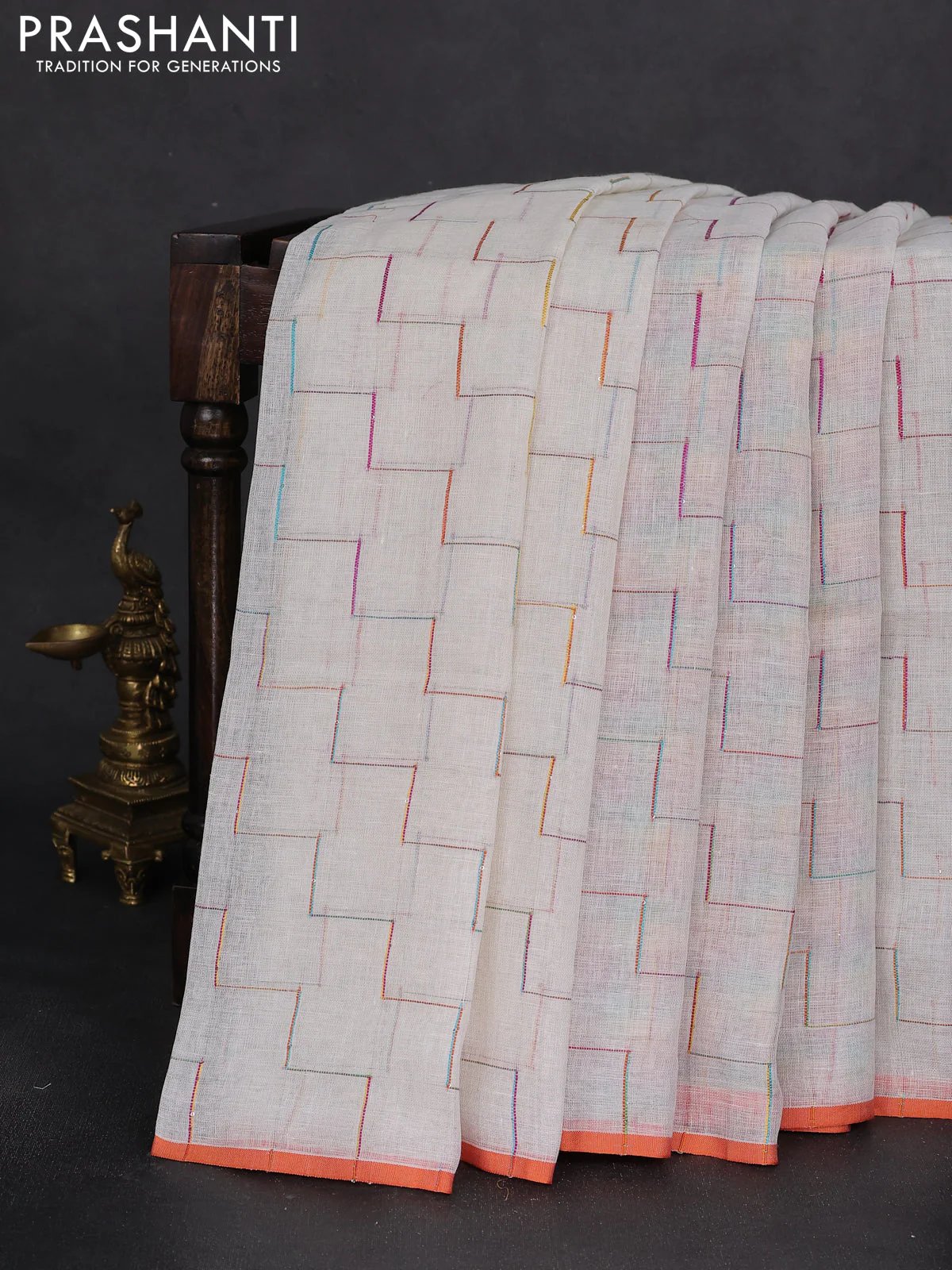 Pure linen saree off white and orange with allover zig zag thread weaves and flower design embroidery pallu - Image 2